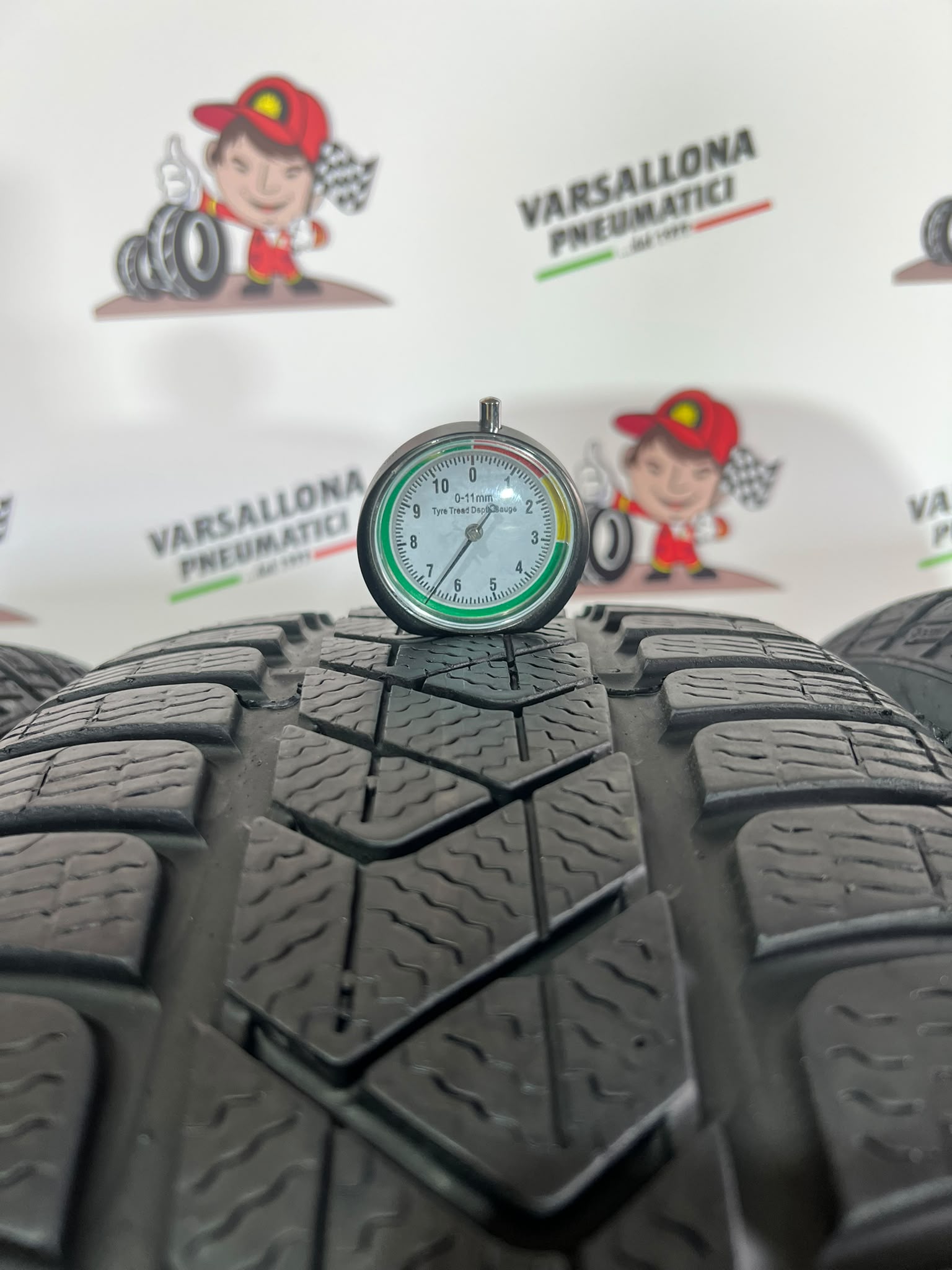 N.4 Pneumatici - 225/50R18 99H XL Pirelli - Sottozero Winter 3 AO - immagine 3