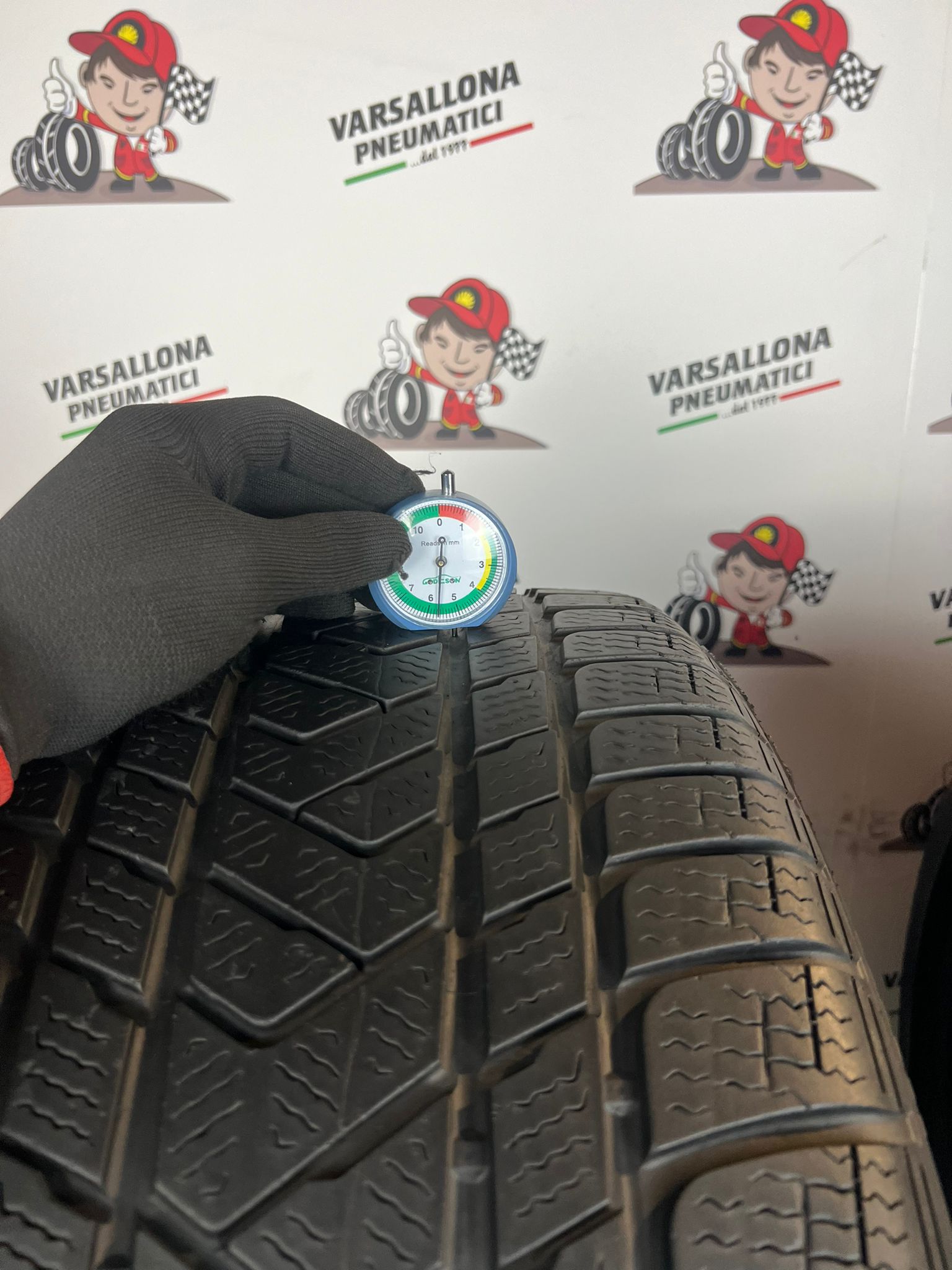 N.2 Pneumatici - 285/35R20 104V XL PIRELLI - Sottozero 3 - immagine 3