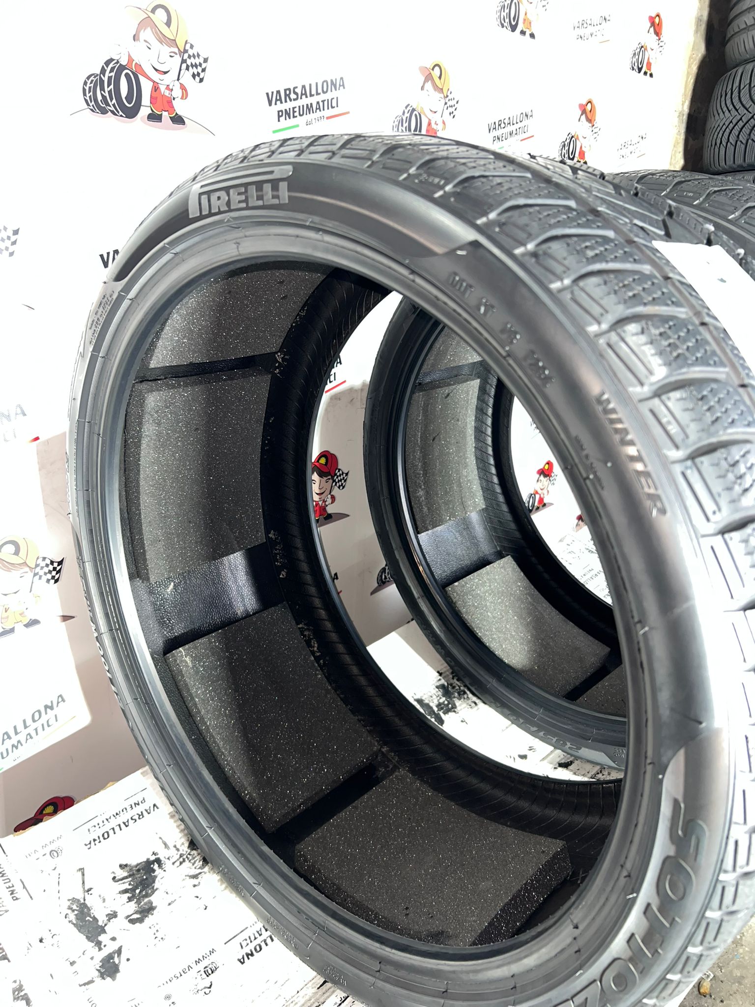 N.2 Pneumatici - 285/30R21 100W XL PIRELLI - Sottozero 3 - immagine 3