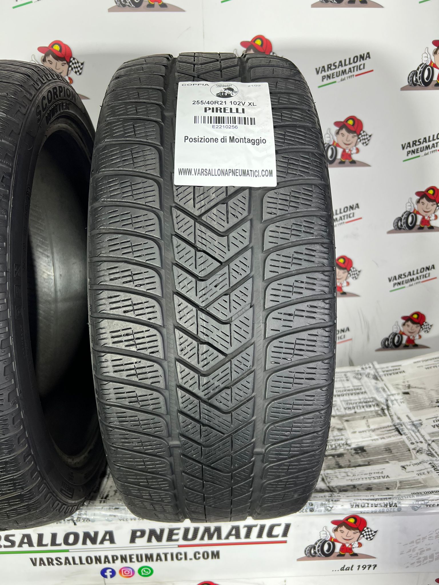 N.2 Pneumatici - 255/40R21 102V XL PIRELLI - Scorpion Winter - immagine 2