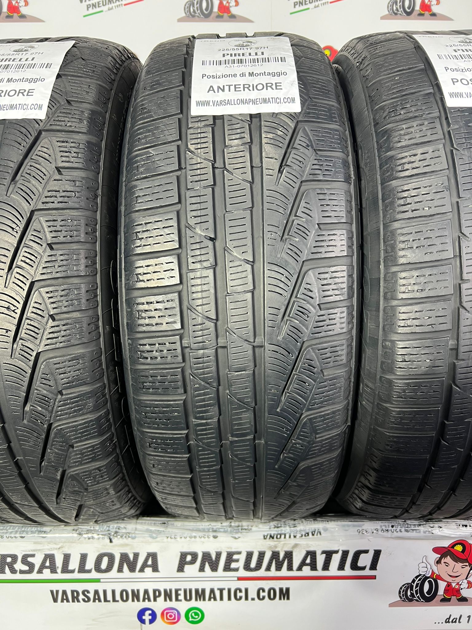 Treno 225/55R17 97H PIRELLI - Sottozero Winter 210 - immagine 2