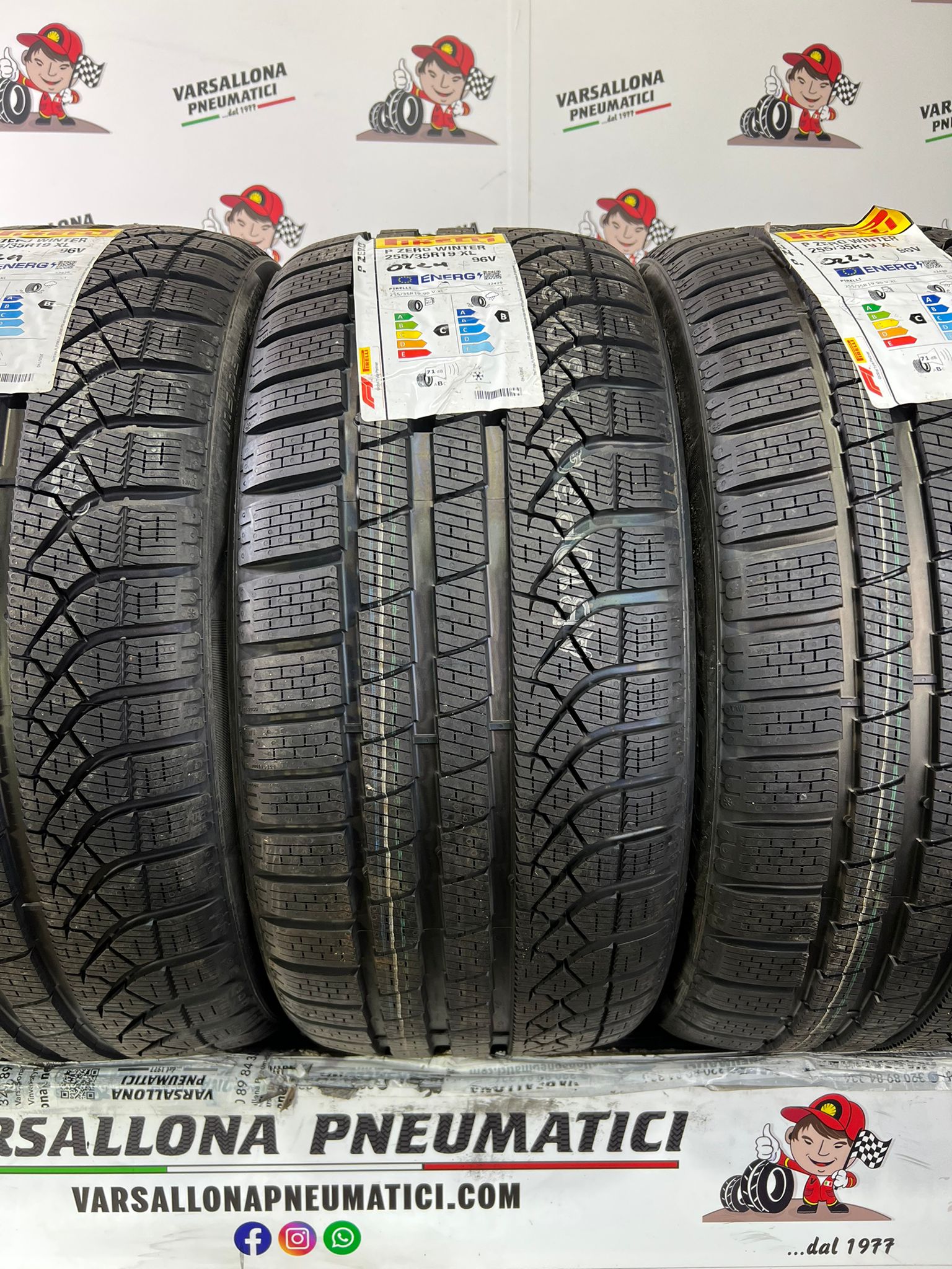 N.4 Pneumatici - 255/35R19 96V XL PIRELLI - P ZERO Winter - immagine 2
