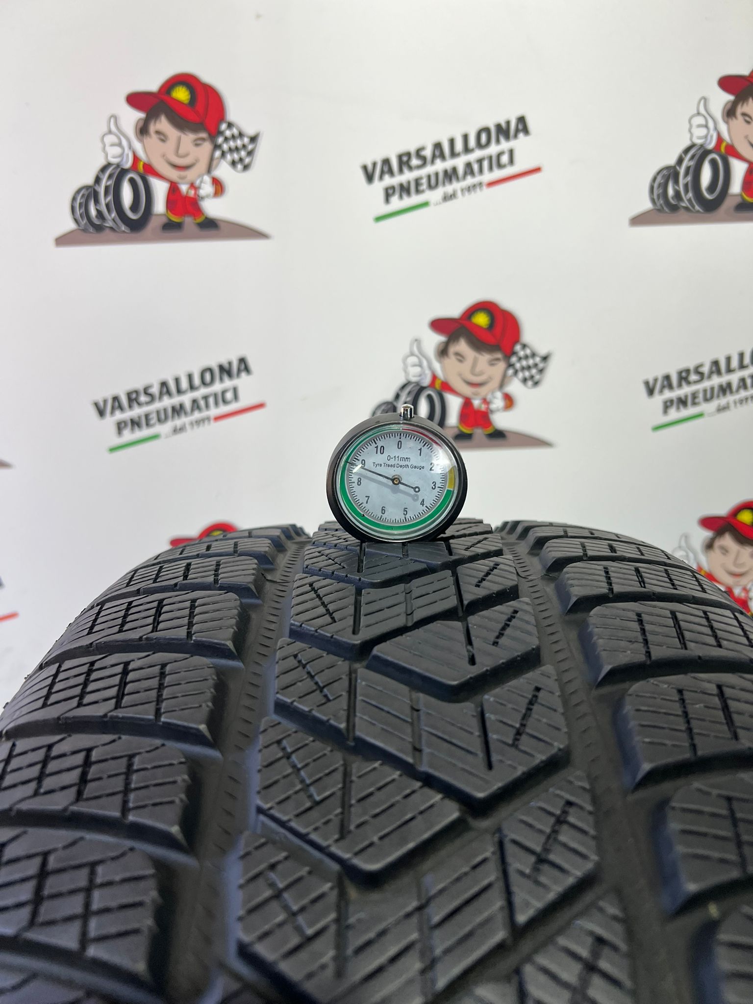 N.2 Pneumatici - 255/45R20 101V PIRELLI - Scorpion Winter AO - immagine 3