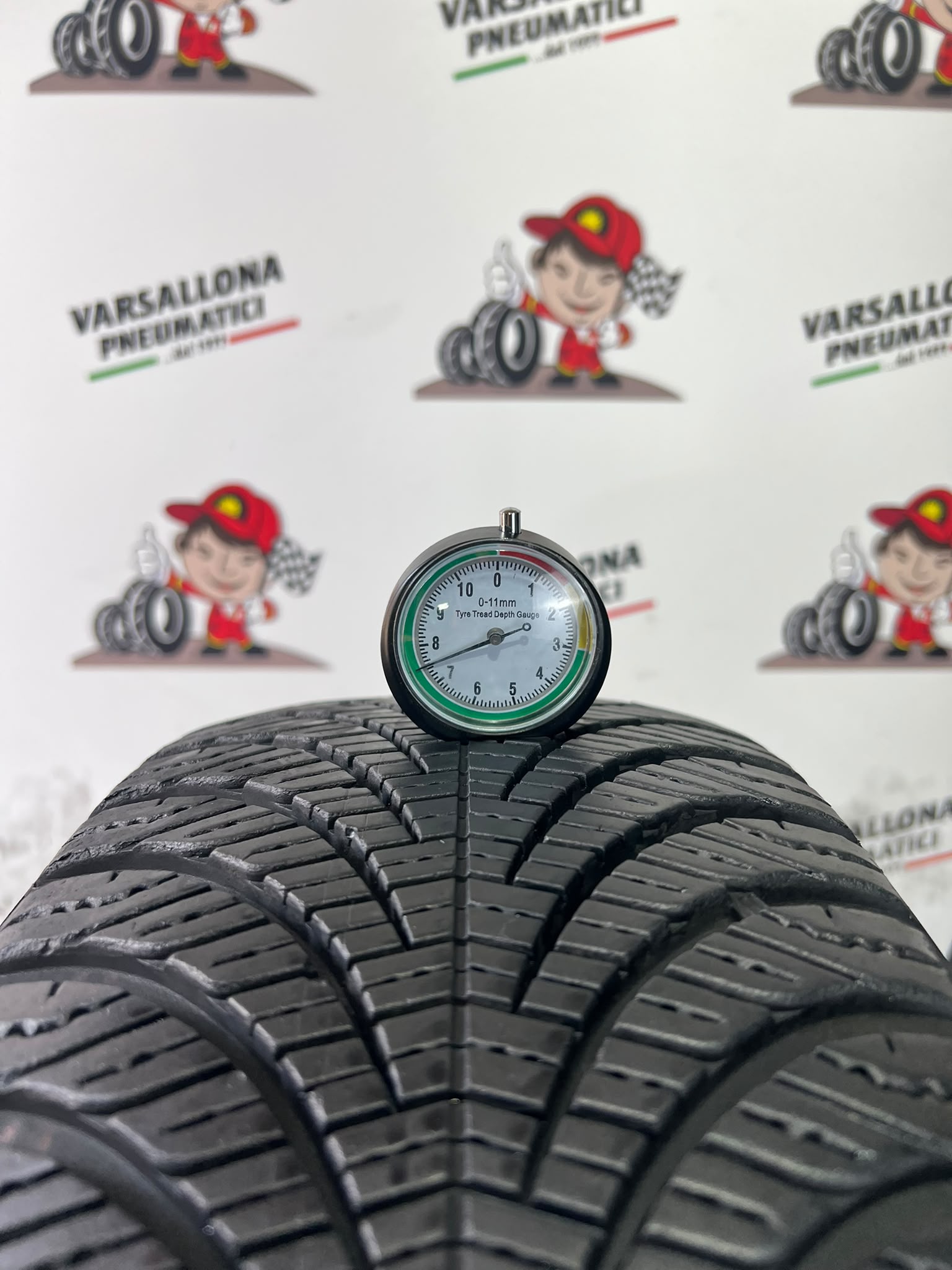 N.2 Pneumatici - 195/55R16 87H GOODYEAR - Vector 4 Season - immagine 3