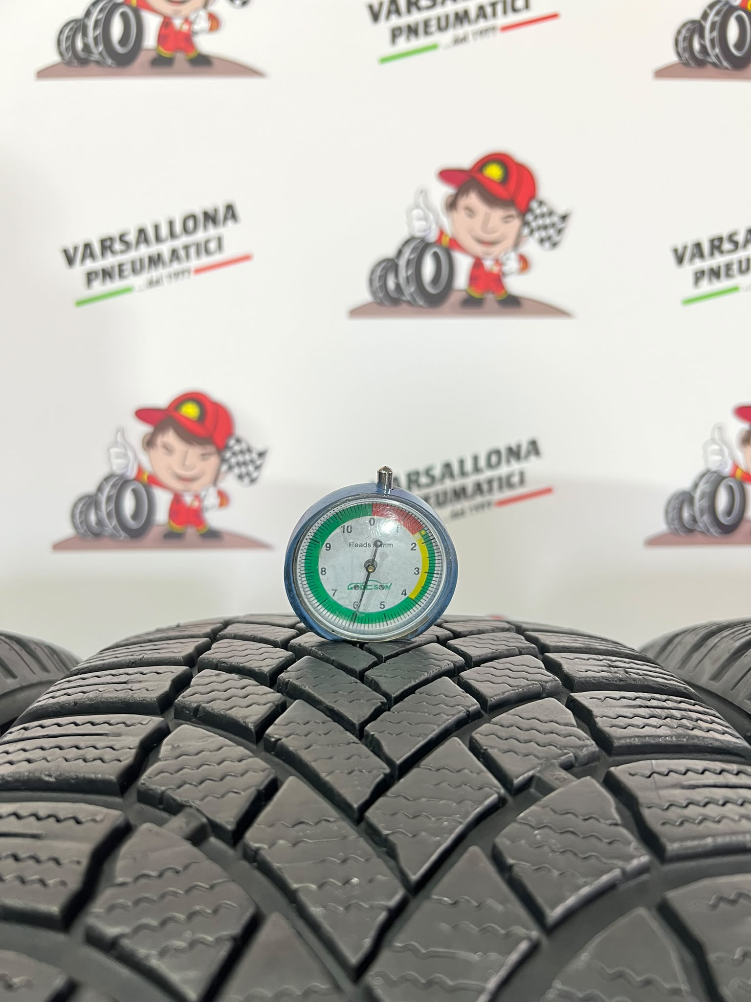 N.4 Pneumatici - 215/55R17 98V XL BRIDGESTONE - Blizzak LM005 - immagine 3