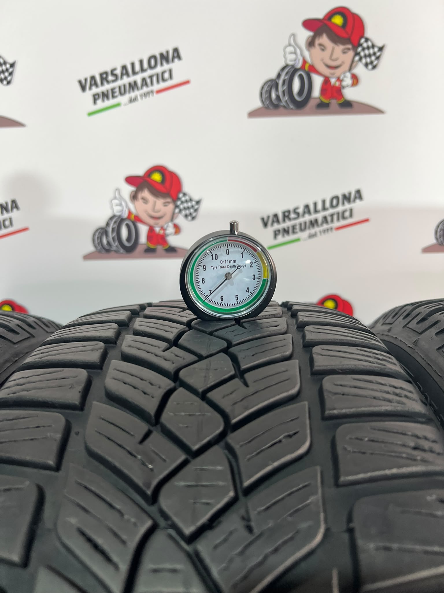 N.4 Pneumatici - 215/55R17 98V XL FULDA - Kristall Control HP 2 - immagine 3