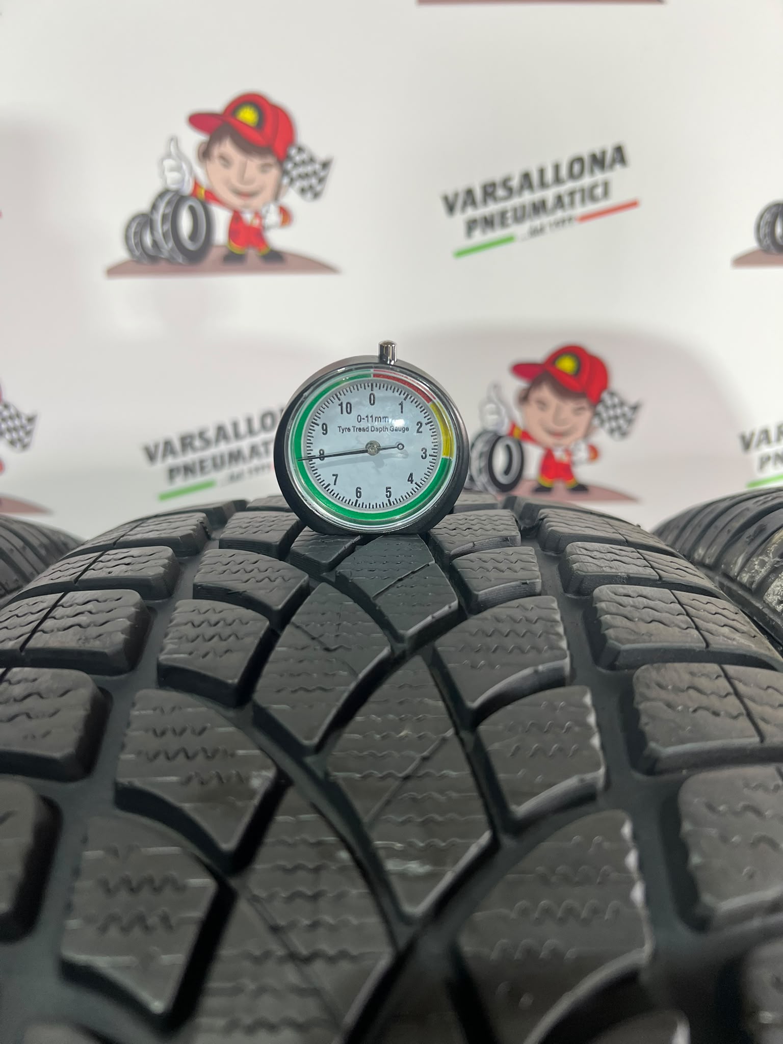 N.4 Pneumatici - 235/55R18 100H DUNLOP - SP Winter Sport 3D - immagine 3
