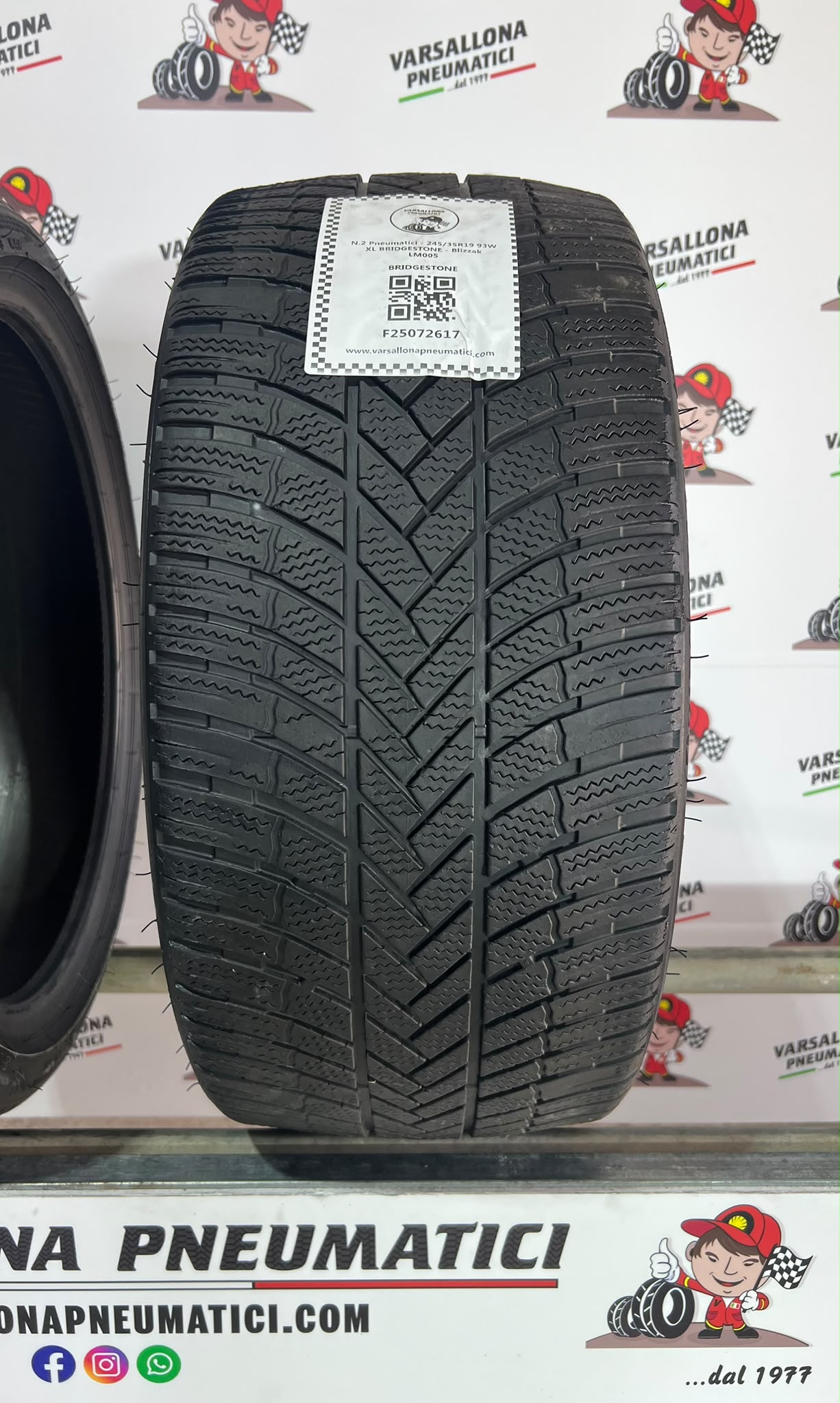 N.2 Pneumatici - 245/35R19 93W XL BRIDGESTONE - Blizzak LM005 - immagine 2