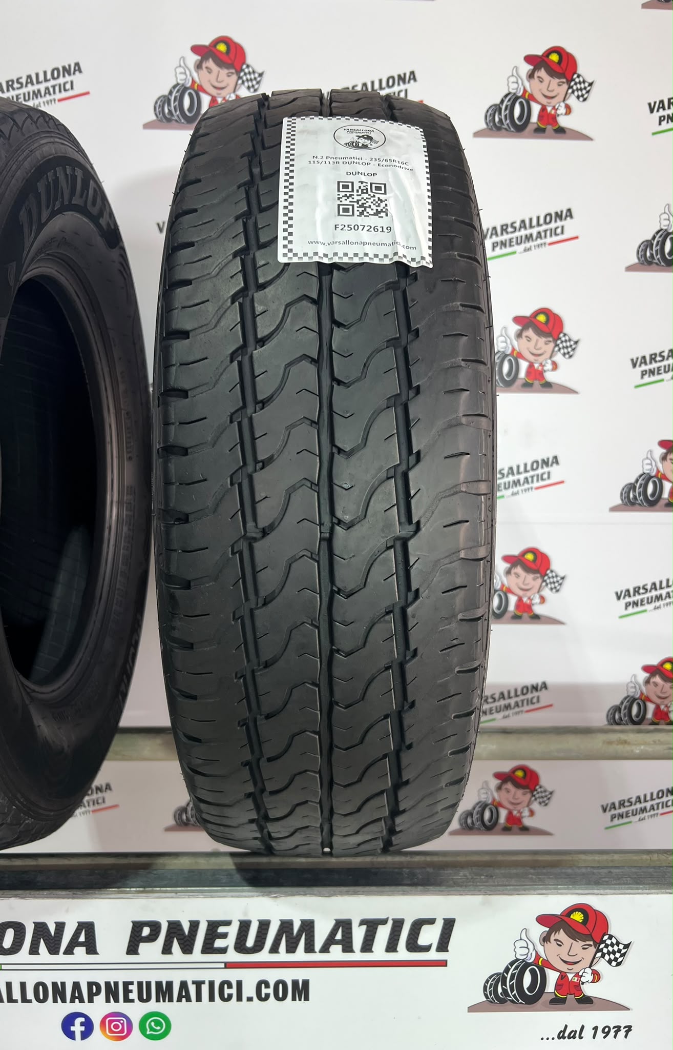 N.2 Pneumatici - 235/65R16C 115/113R DUNLOP - Econo Drive - immagine 2