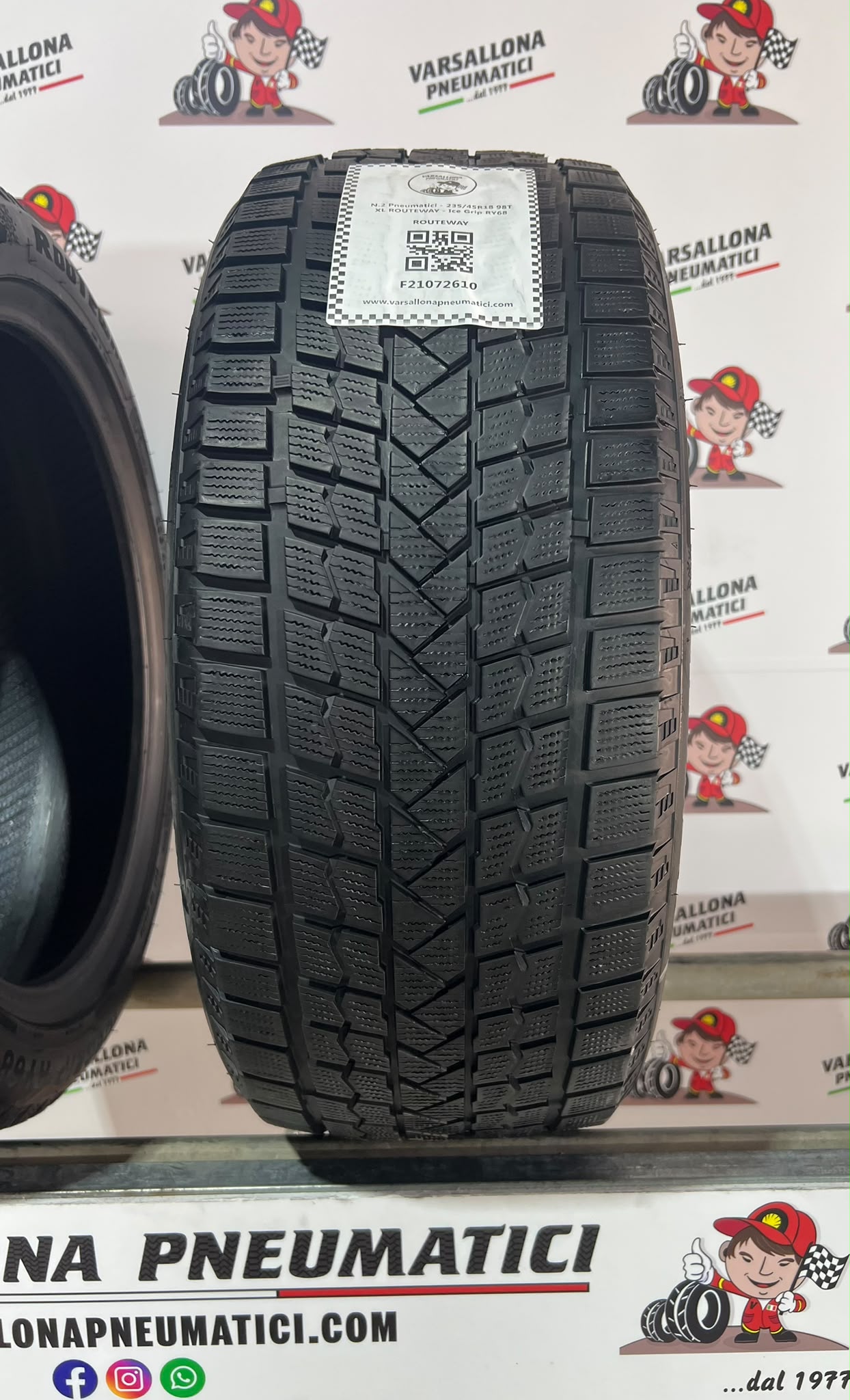 N.2 Pneumatici - 235/45R18 98T XL ROUTEWAY - Ice Grip RY68 - immagine 2