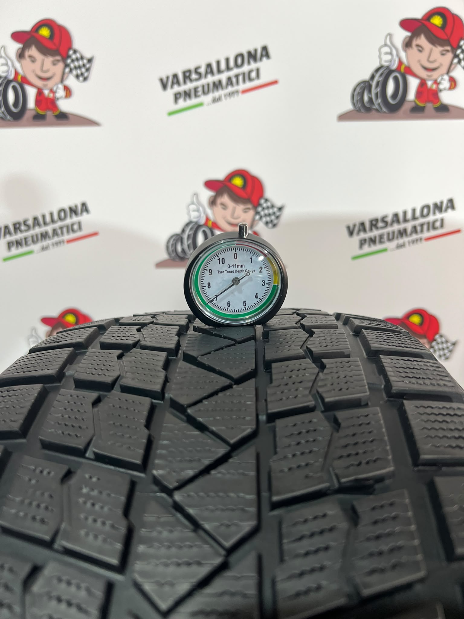 N.2 Pneumatici - 235/45R18 98T XL ROUTEWAY - Ice Grip RY68 - immagine 3