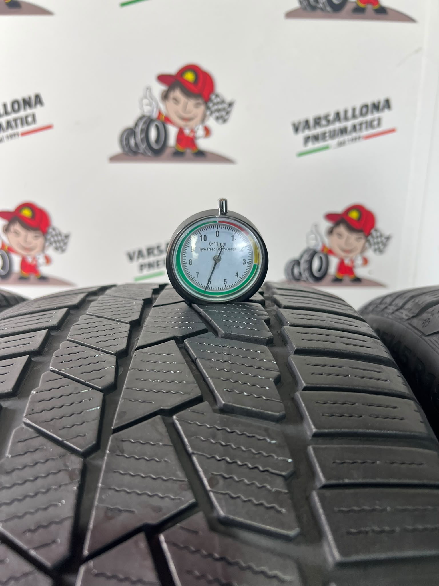 N.4 Pneumatici - 235/45R18 94V CONTINENTAL - Winter Contact TS860S - immagine 3
