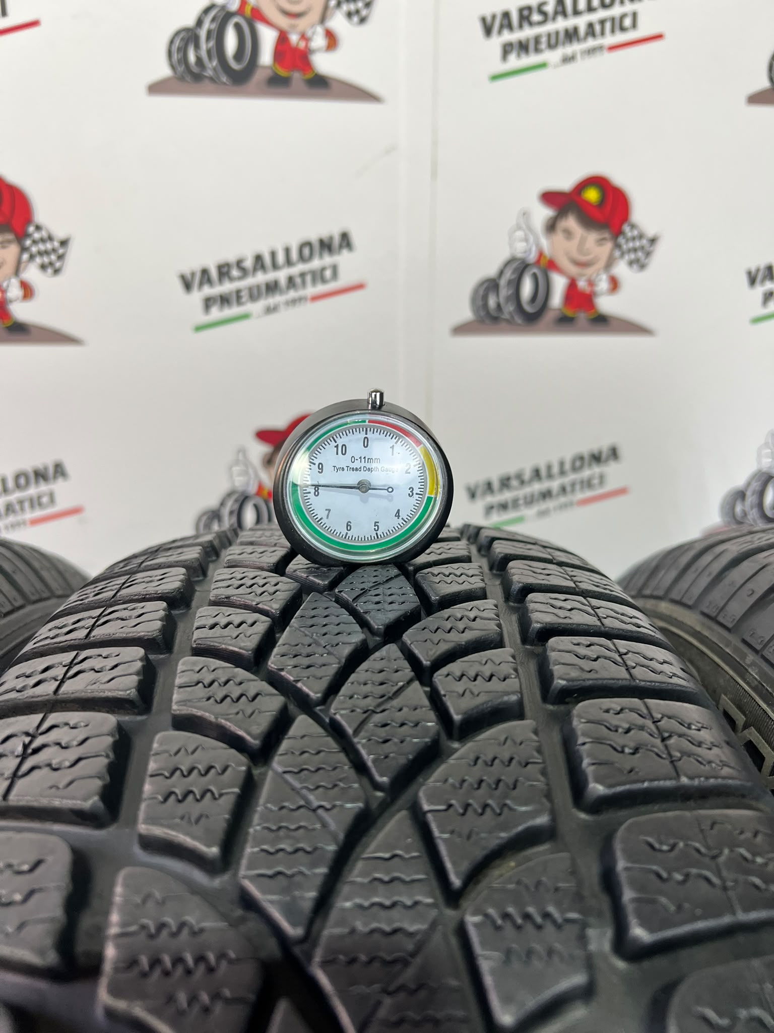 N.4 Pneumatici - 215/60R17C 104/102H DUNLOP - SP Winter Sport - immagine 3