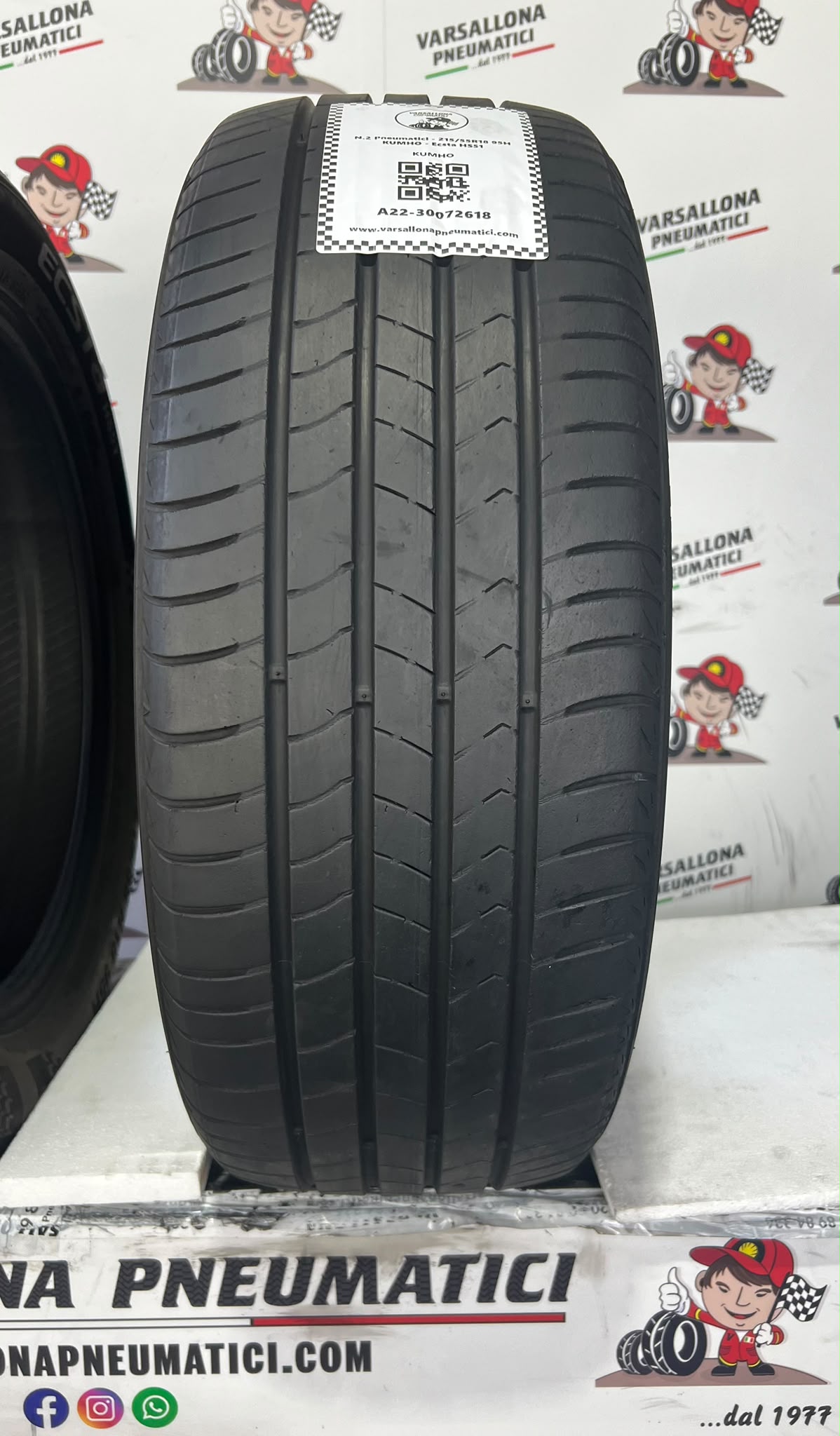 N.2 Pneumatici - 215/55R18 95H KUMHO - Ecsta HS51 - immagine 2