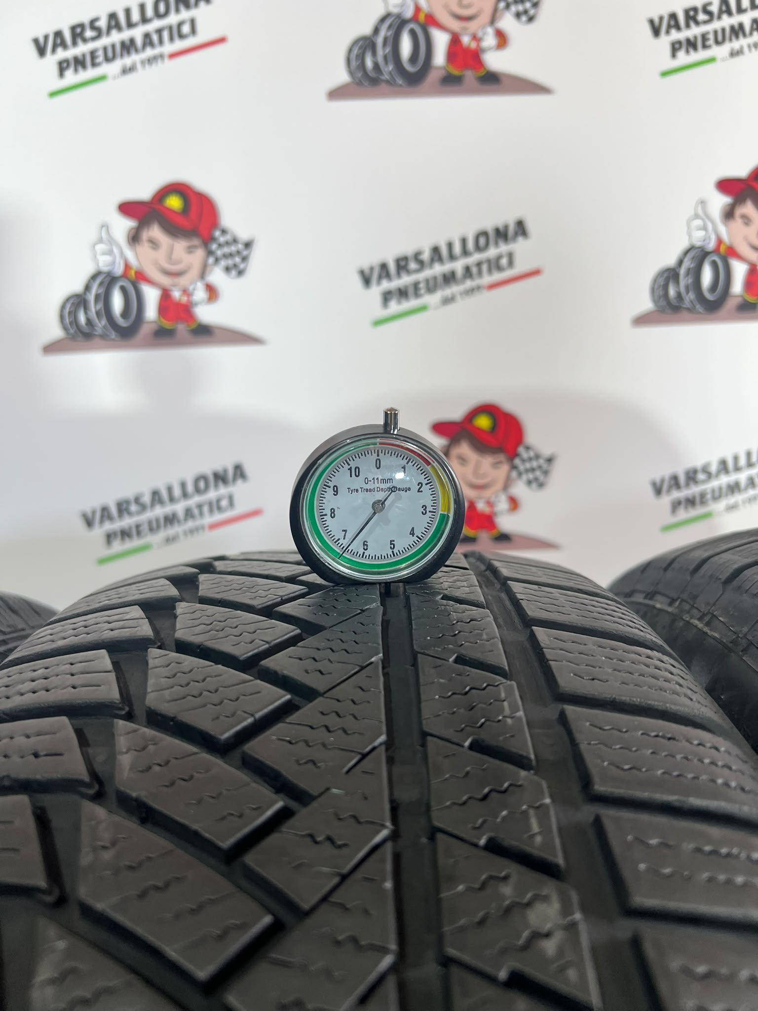 N.4 Pneumatici - 235/55R18 100H CONTINENTAL - WinterContact TS850P AO - immagine 3