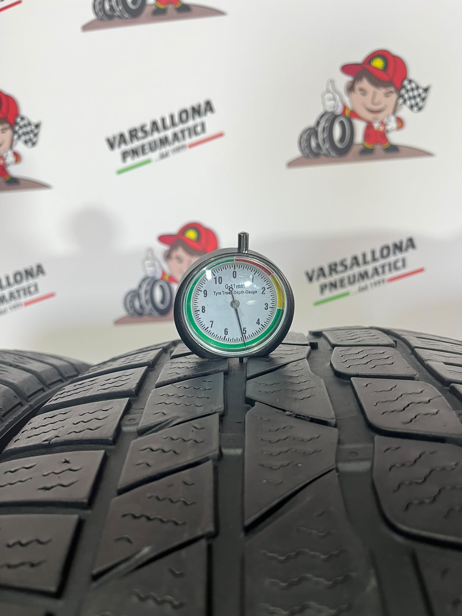 N.4 Pneumatici - 235/45R19 99V XL CONTINENTAL - Conti Winter Contact TS830p - immagine 3