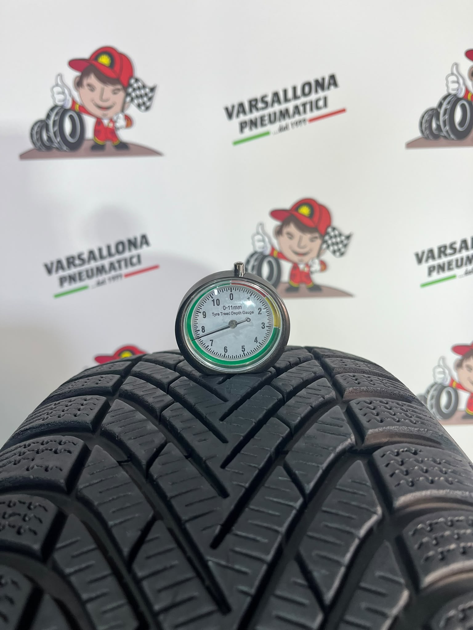 N.2 Pneumatici - 215/55R17 98V XL PIRELLI - Powergy Winter - immagine 3