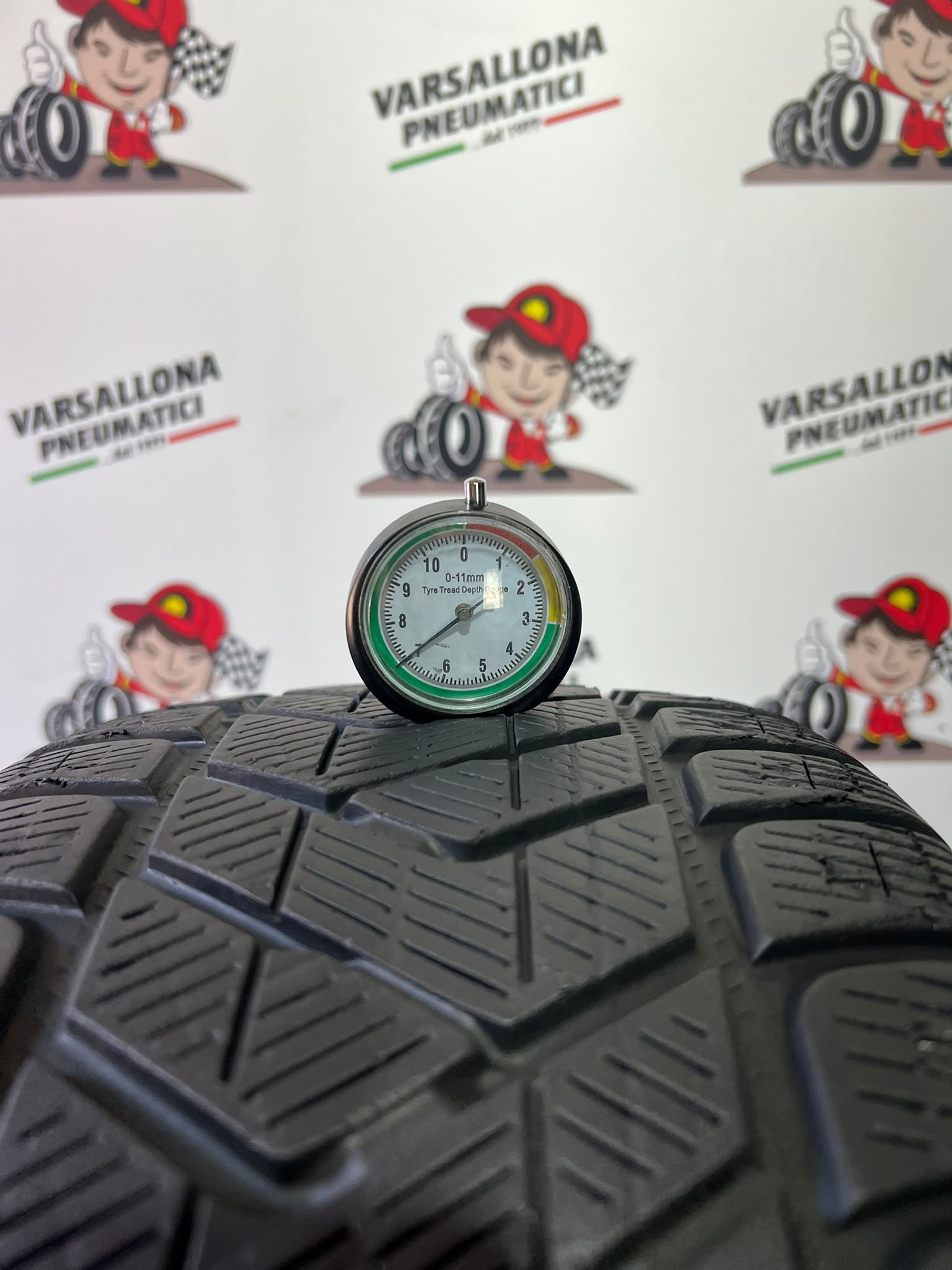 N.2 Pneumatici - 235/50R18 101V XL PIRELLI - Scorpion Winter MO - immagine 3