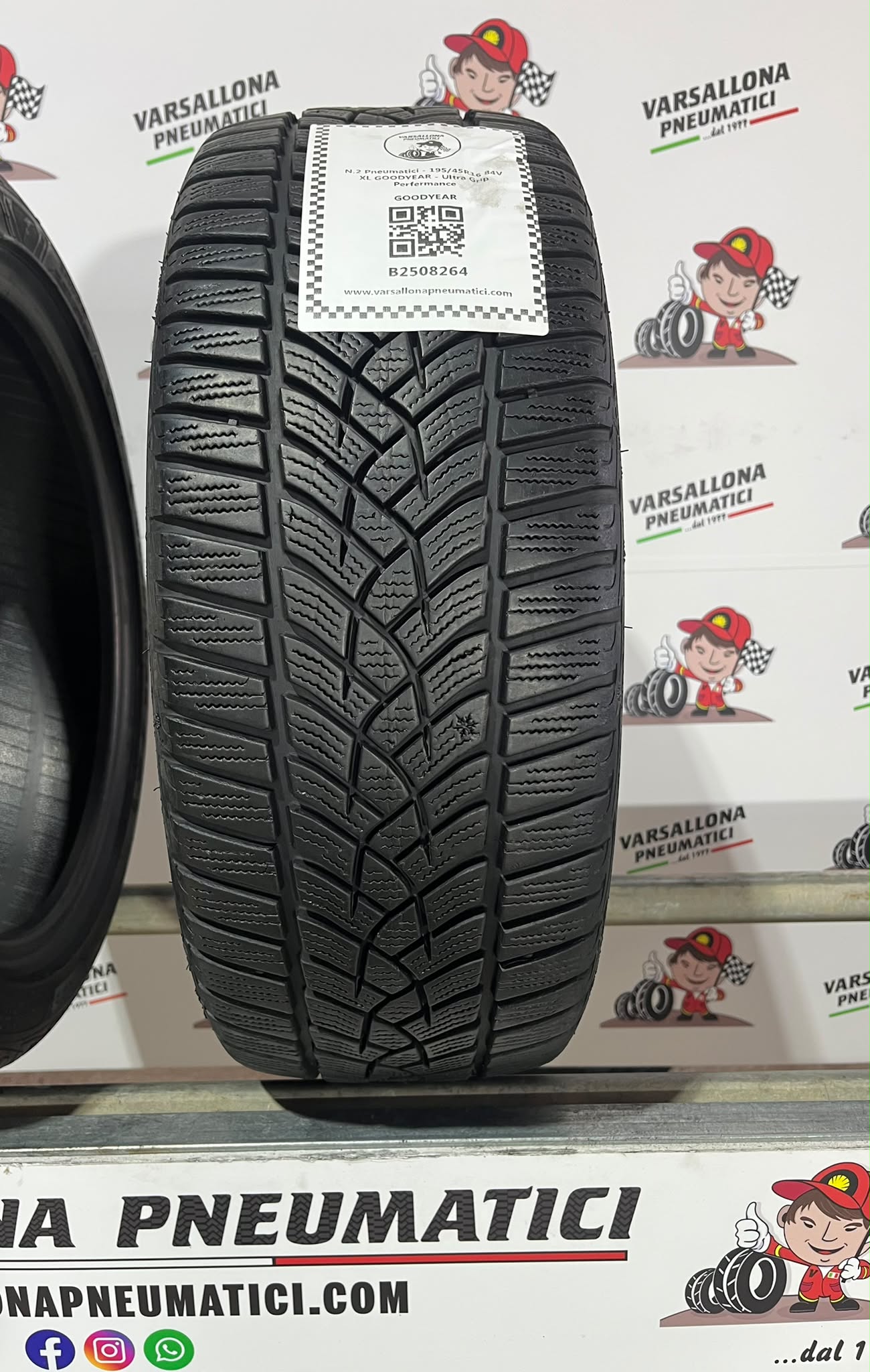 N.2 Pneumatici - 195/45R16 84V XL GOODYEAR - Ultra Grip Perfermance - immagine 2
