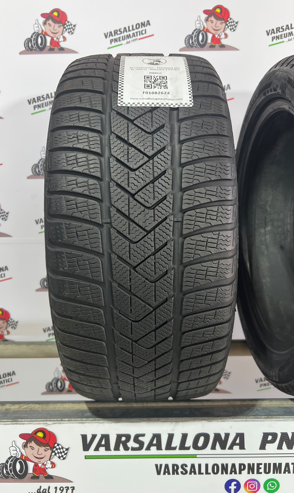 N.2 Pneumatici - 255/40R18 99V XL PIRELLI - Sottozero 3 Winter Runflat - immagine 2