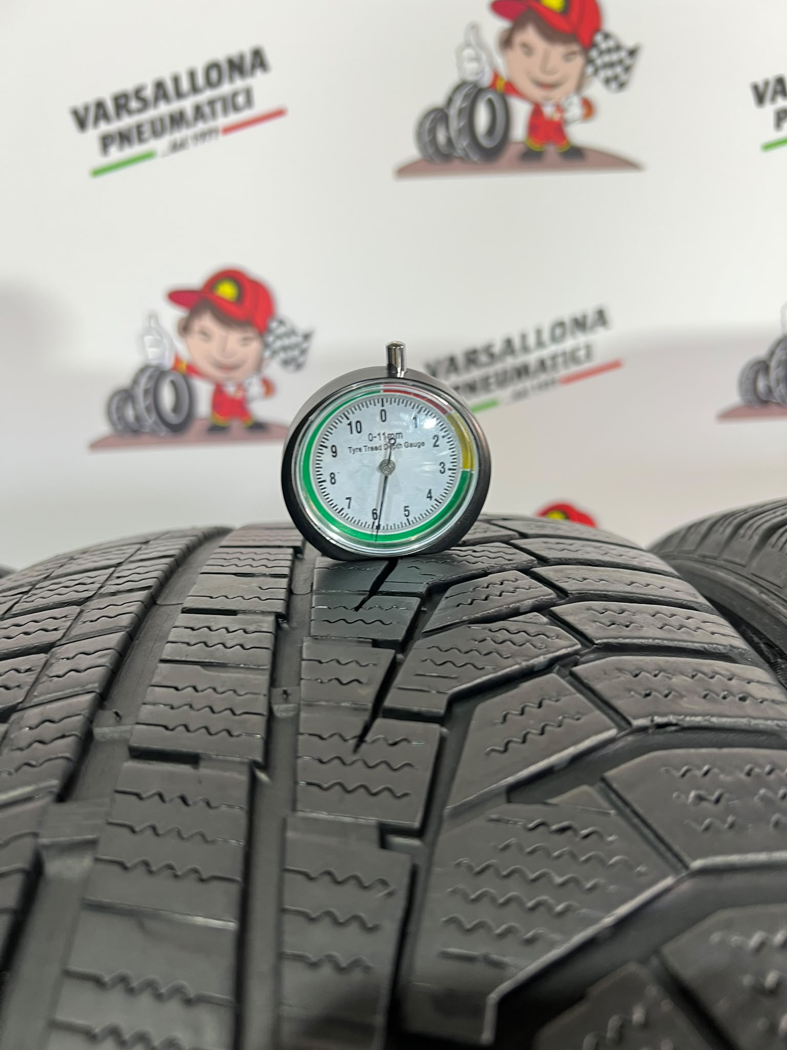 N.4 Pneumatici - 225/50R17 98H XL HANKOOK - Winter Icept Evo 2 - immagine 3