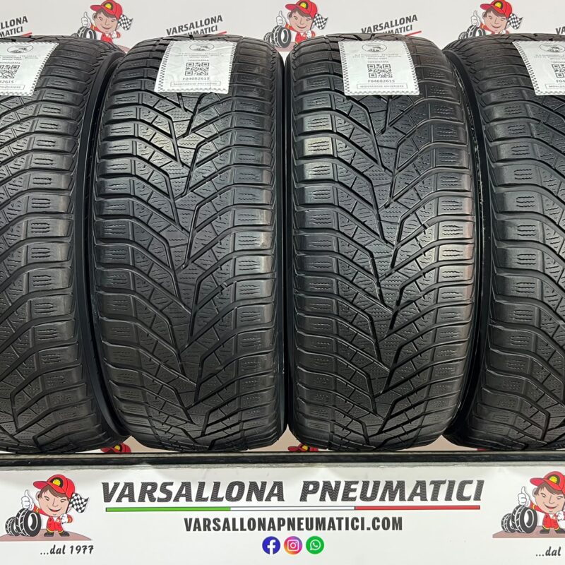 N.4 Pneumatici - 235/50R19 103V XL YOKOHAMA - Bluearth Winter V905