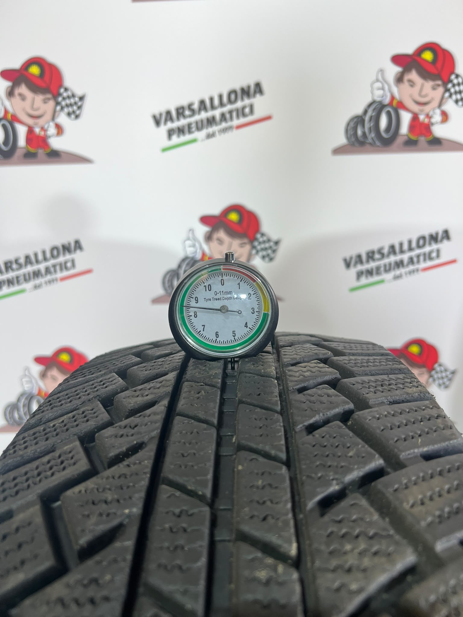 N.2 Pneumatici - 215/65R16C 106/104R INFINITY - Winter King - immagine 3
