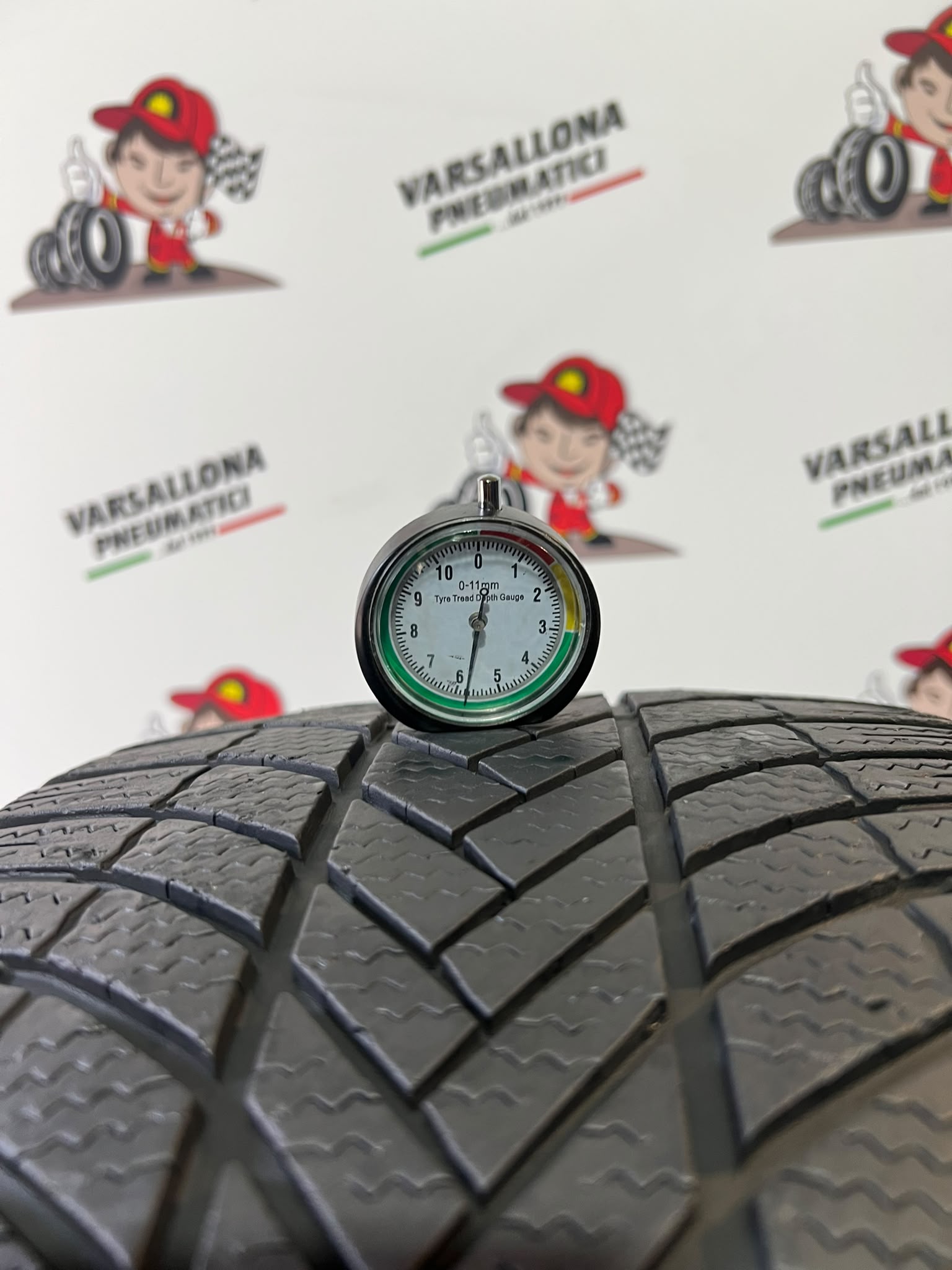 N.2 Pneumatici - 245/50R19 105V XL BRIDGESTONE - Blizzak LM005 - immagine 3