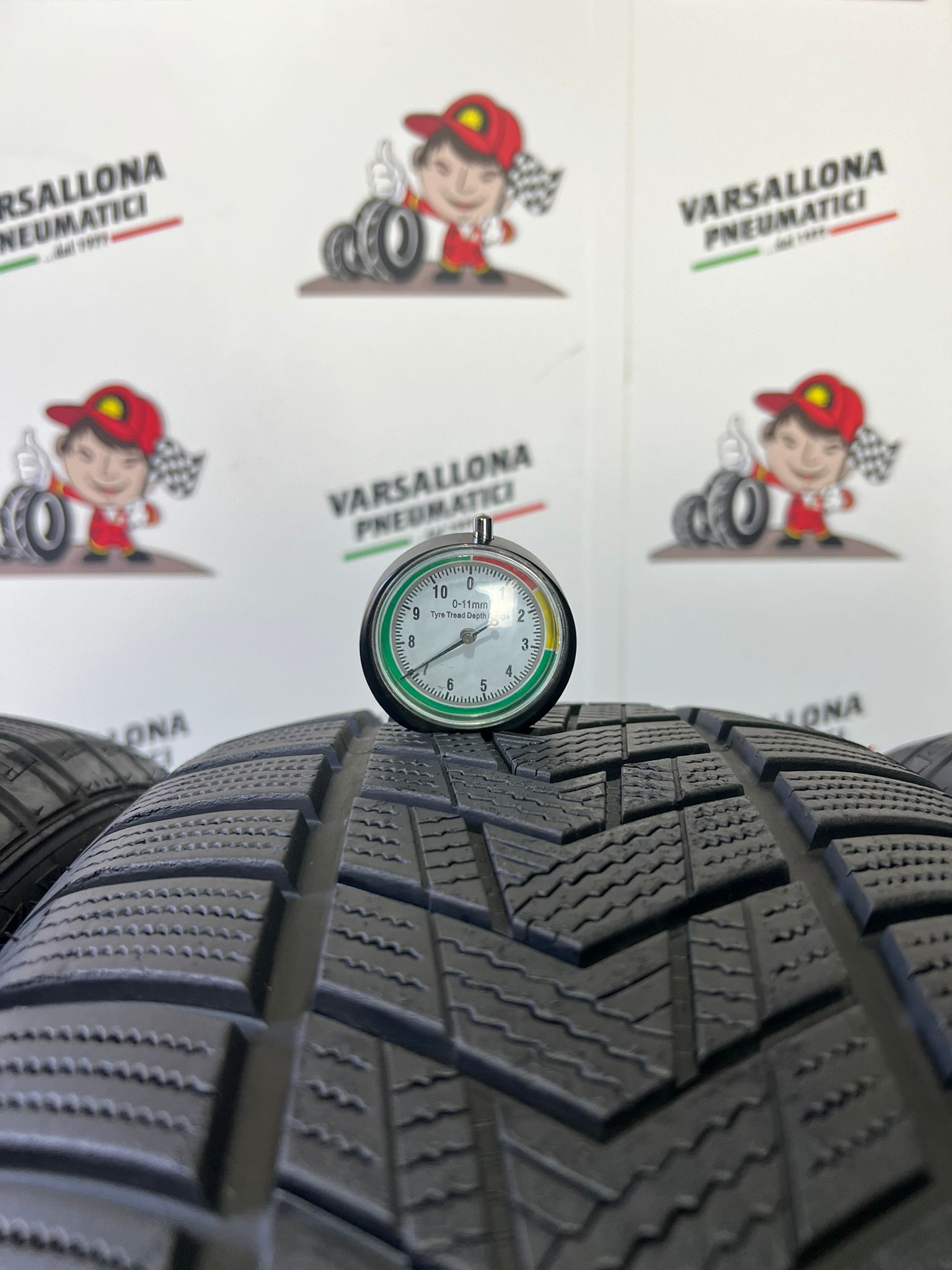 N.4 Pneumatici - 235/55R18 104V XL TRACMAX - Privilo S330 - immagine 3
