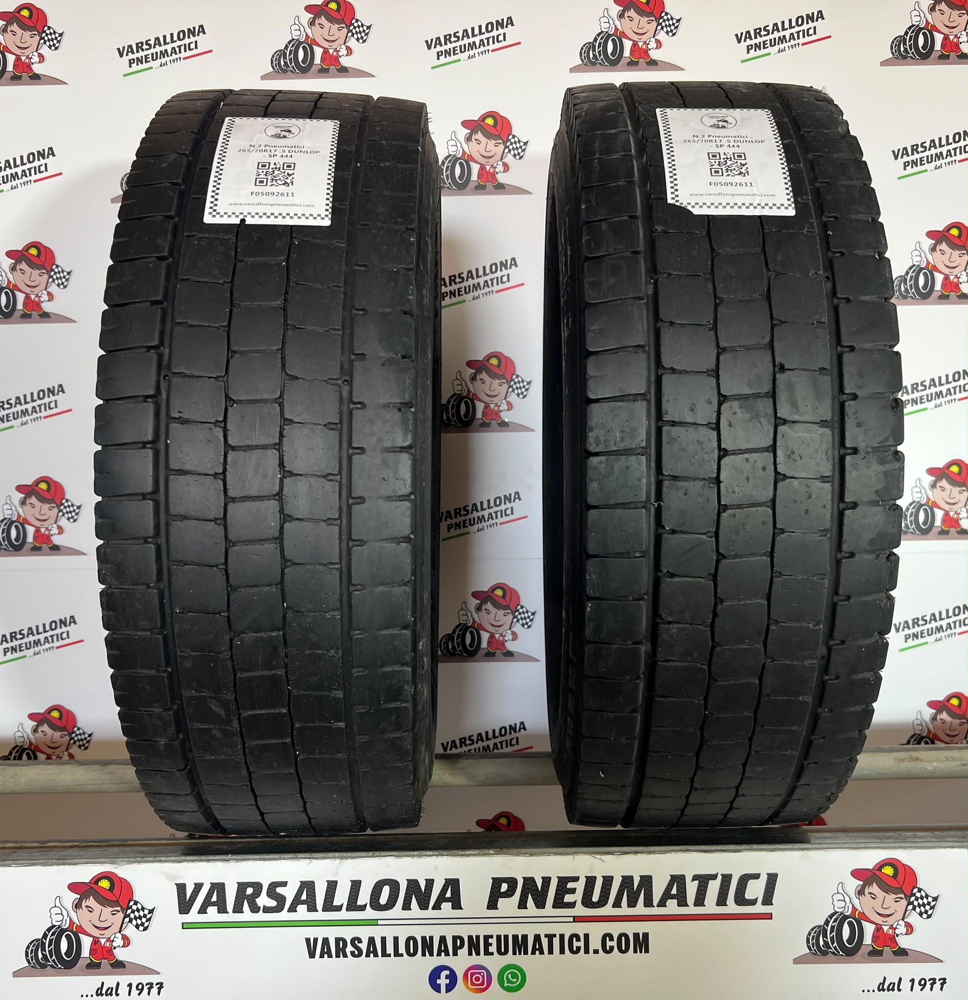 N.2 Pneumatici - 265/70R17.5 DUNLOP - SP 444