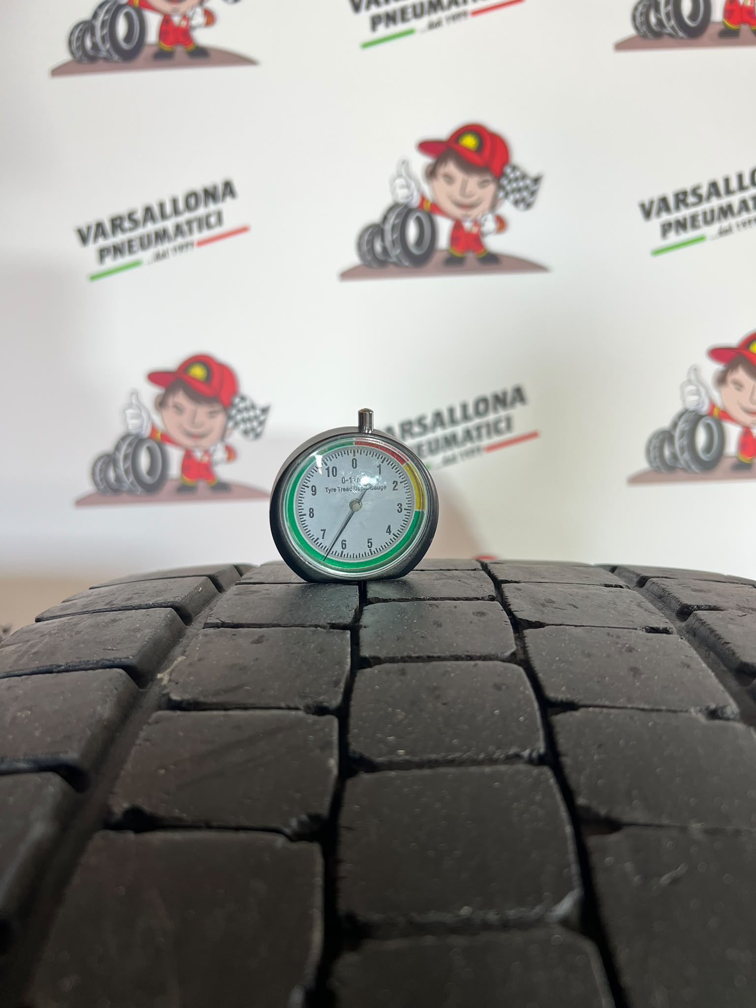 N.2 Pneumatici - 265/70R17.5 DUNLOP - SP 444 - immagine 3
