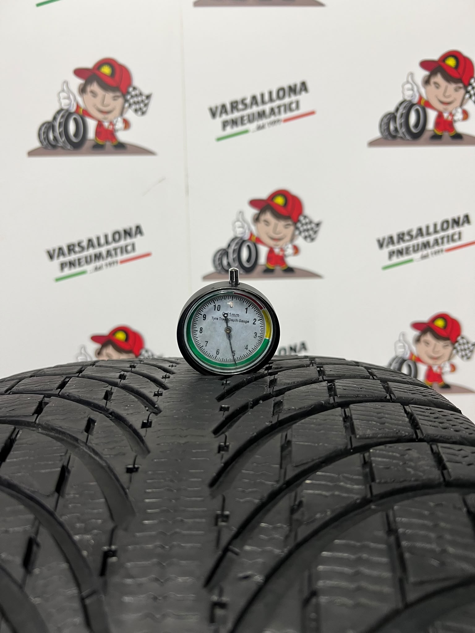 N.2 Pneumatici - 275/40R20 106V XL MICHELIN - Latitude Alpin - immagine 3