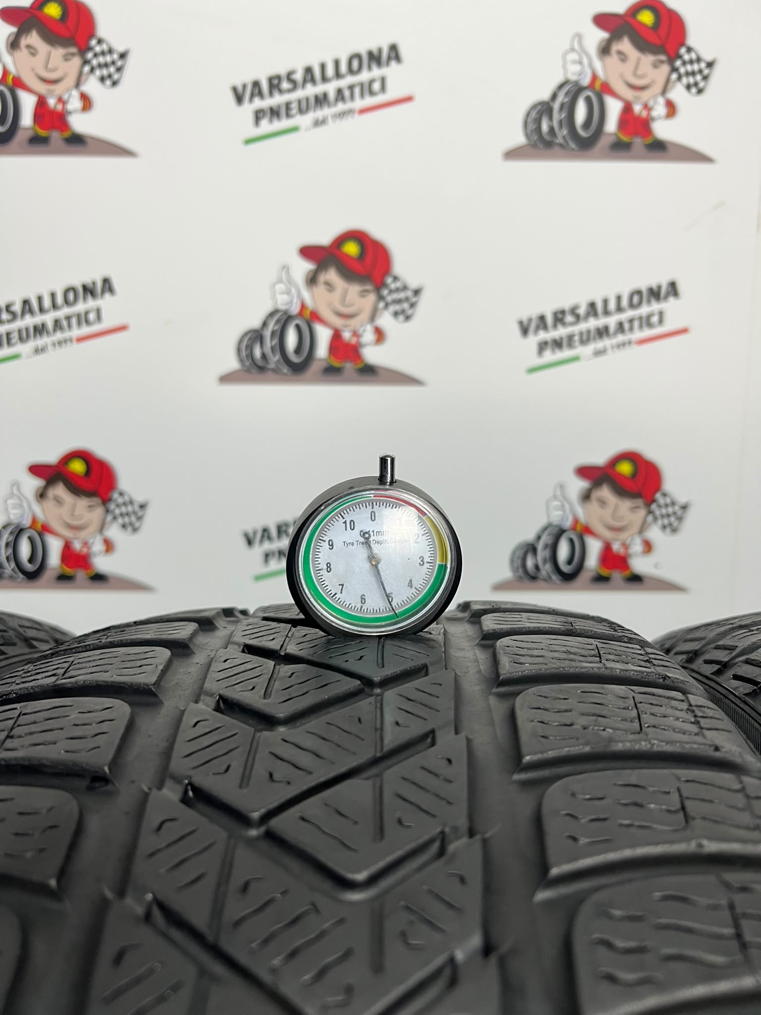 N.4 Pneumatici - 235/35R19 91V XL PIRELLI - Sottozero 3 Winter R01 - immagine 3