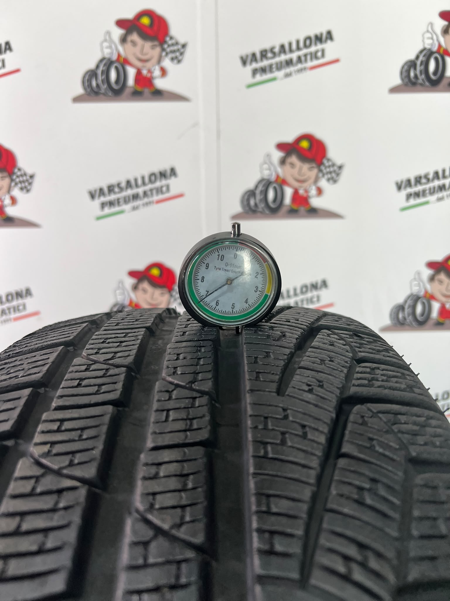 N.2 Pneumatici - 245/35R20 95V XL PIRELLI - Sottozero Winter 240 RFT - immagine 3
