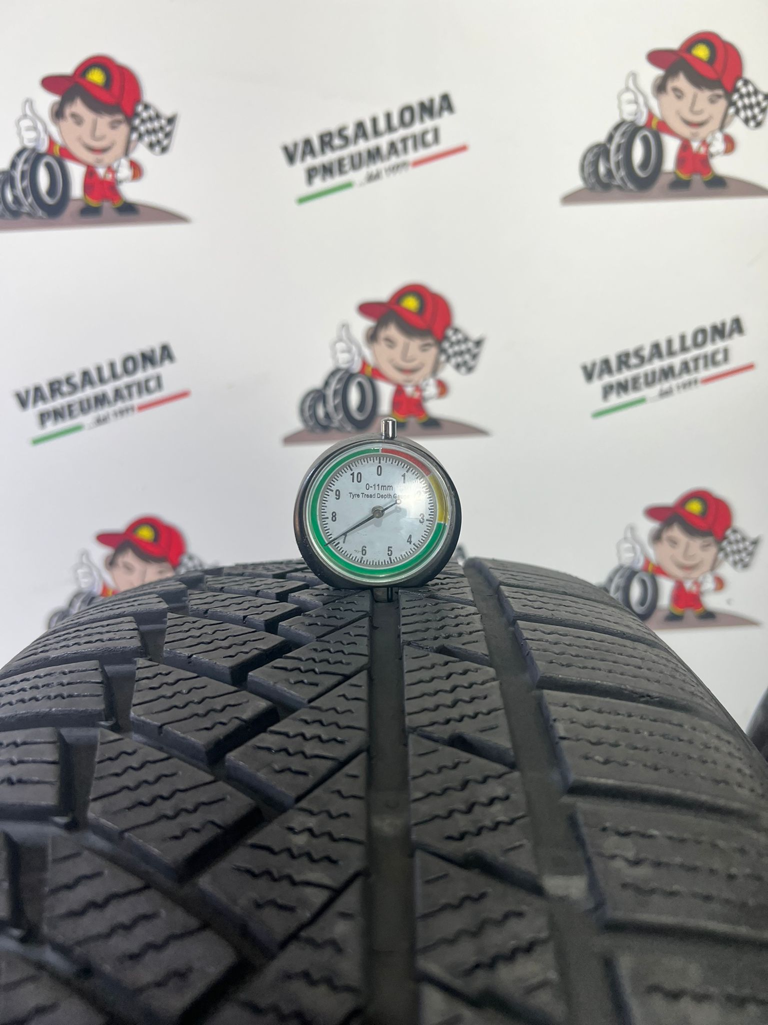 N.2 Pneumatici - 235/50R19 99V CONTINENTAL - Winter Contact TS850P - immagine 3