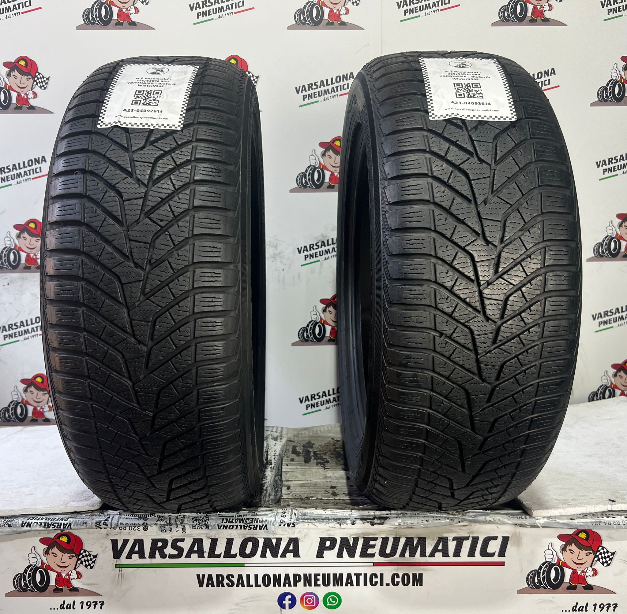 N.2 Pneumatici - 225/55R18 98V YOKOHAMA - BluEarth Winter V905