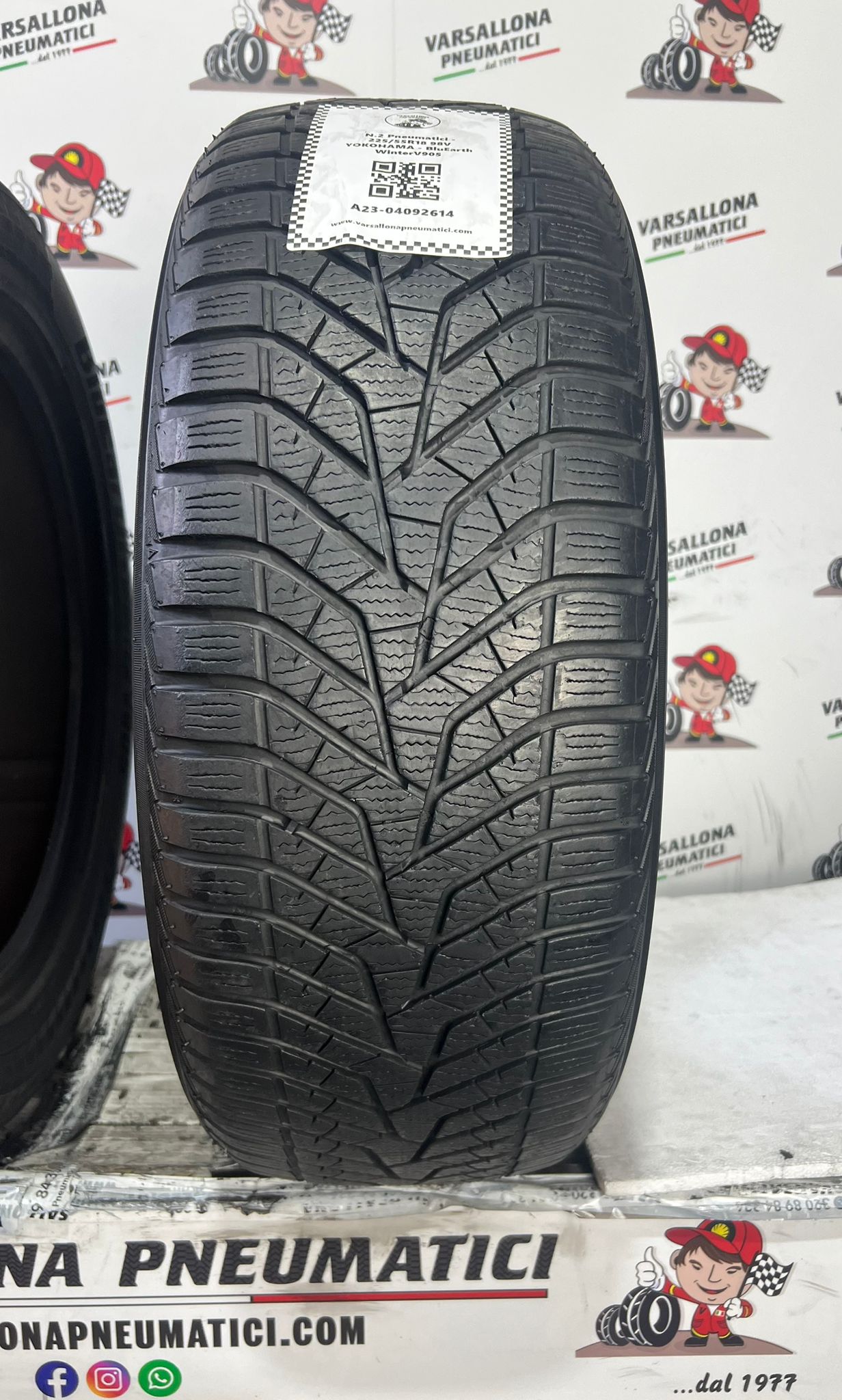 N.2 Pneumatici - 225/55R18 98V YOKOHAMA - BluEarth Winter V905 - immagine 2