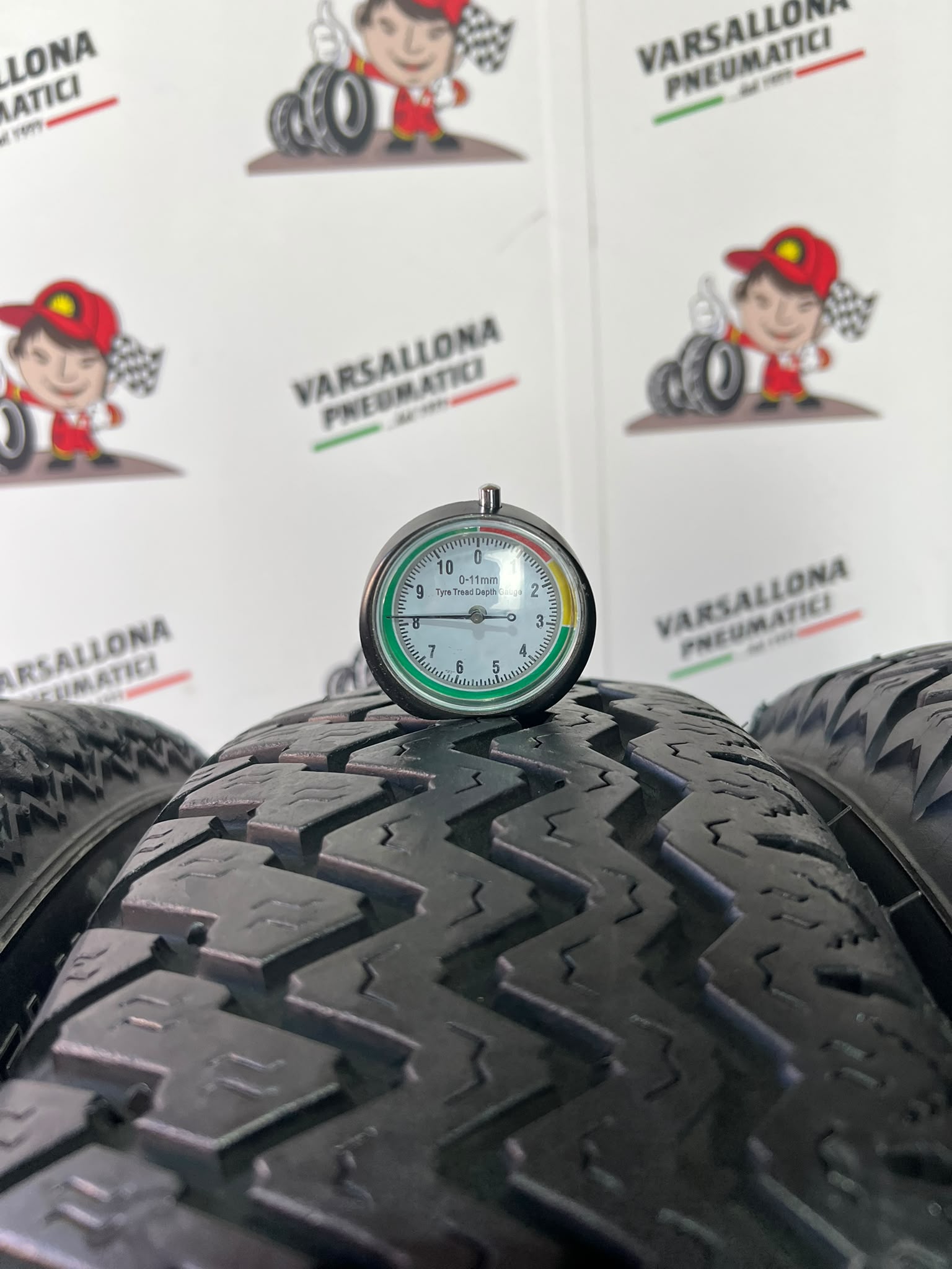 N.4 Pneumatici - 185HR15 XVS - MICHELIN - V1 - immagine 3
