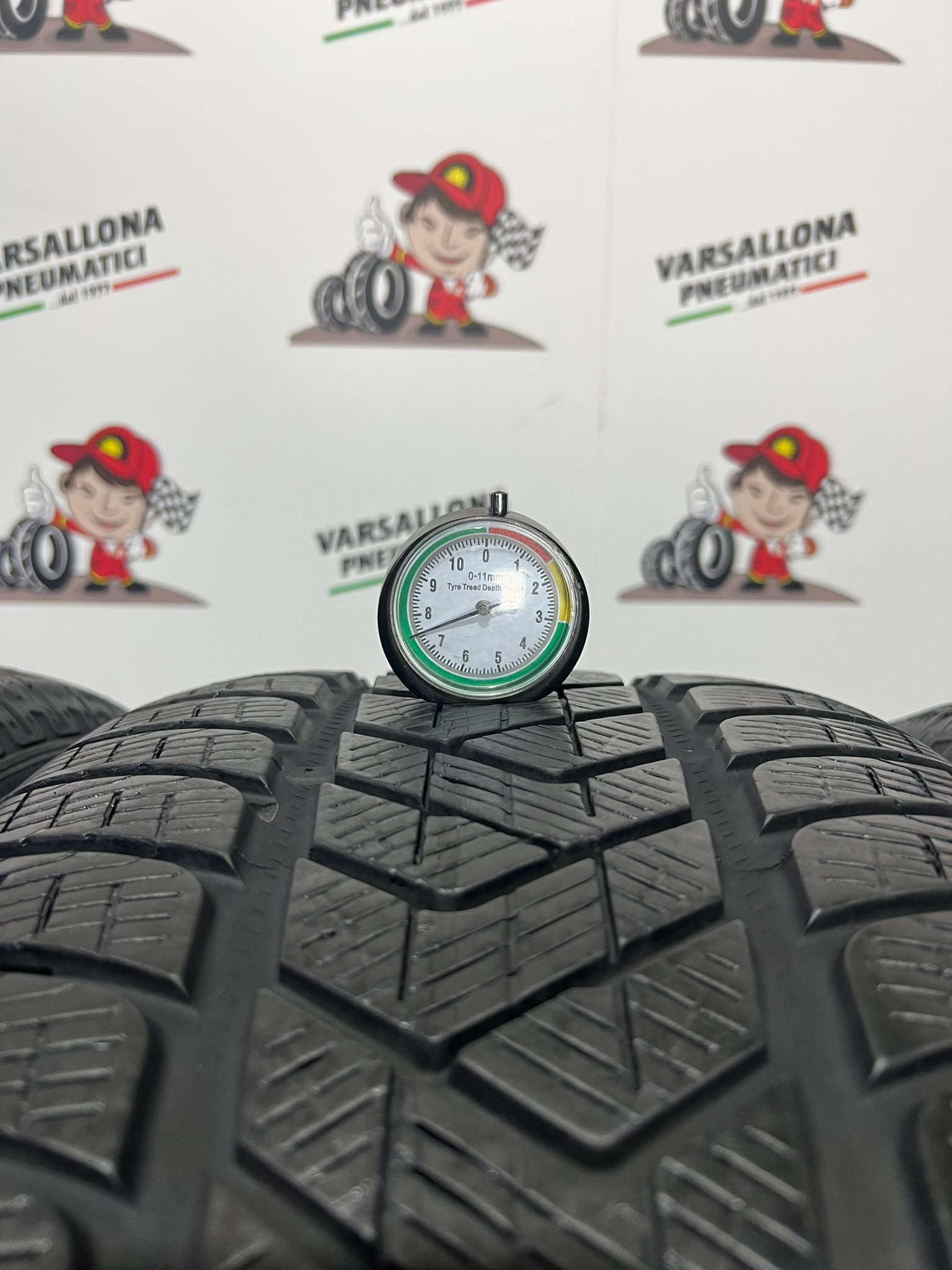 N.4 Pneumatici - 255/55R19 111V XL PIRELLI - Scorpion Winter - immagine 3