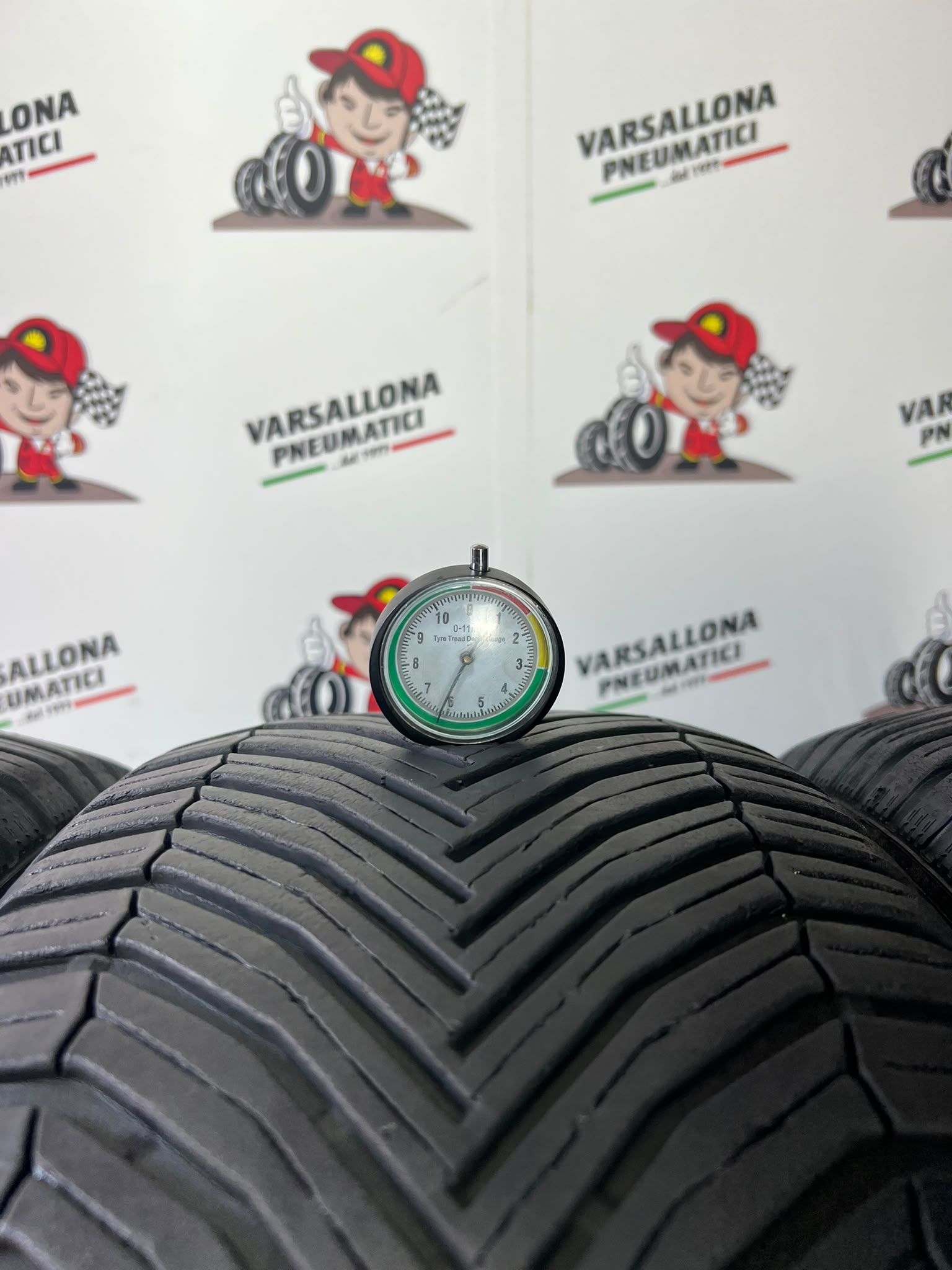 N.4 Pneumatici - 225/50R18 99W XL MICHELIN - Cross Climate SUV - immagine 3
