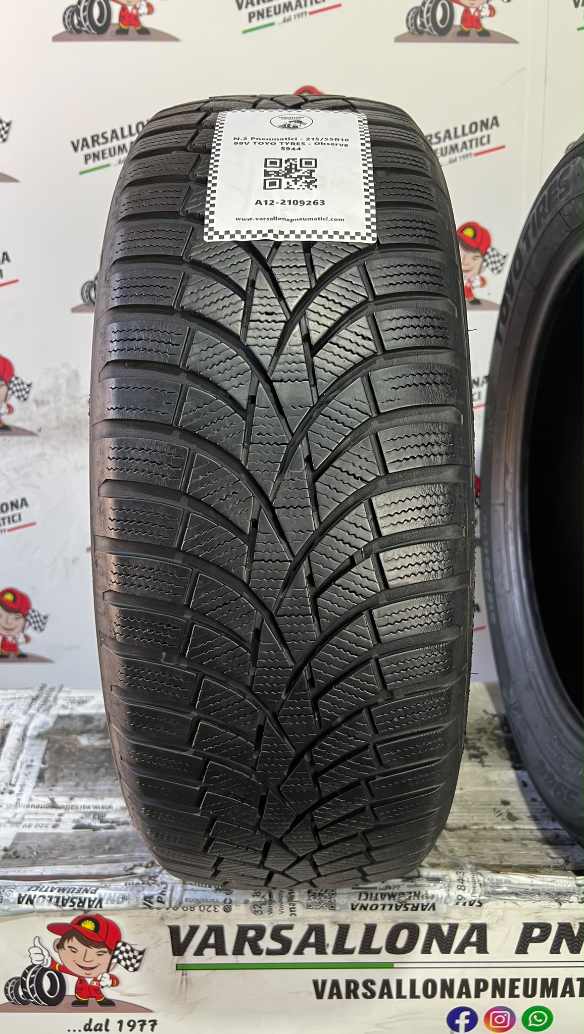 N.2 Pneumatici - 215/55R18 99V TOYO TYRES - Observe S944 - immagine 2