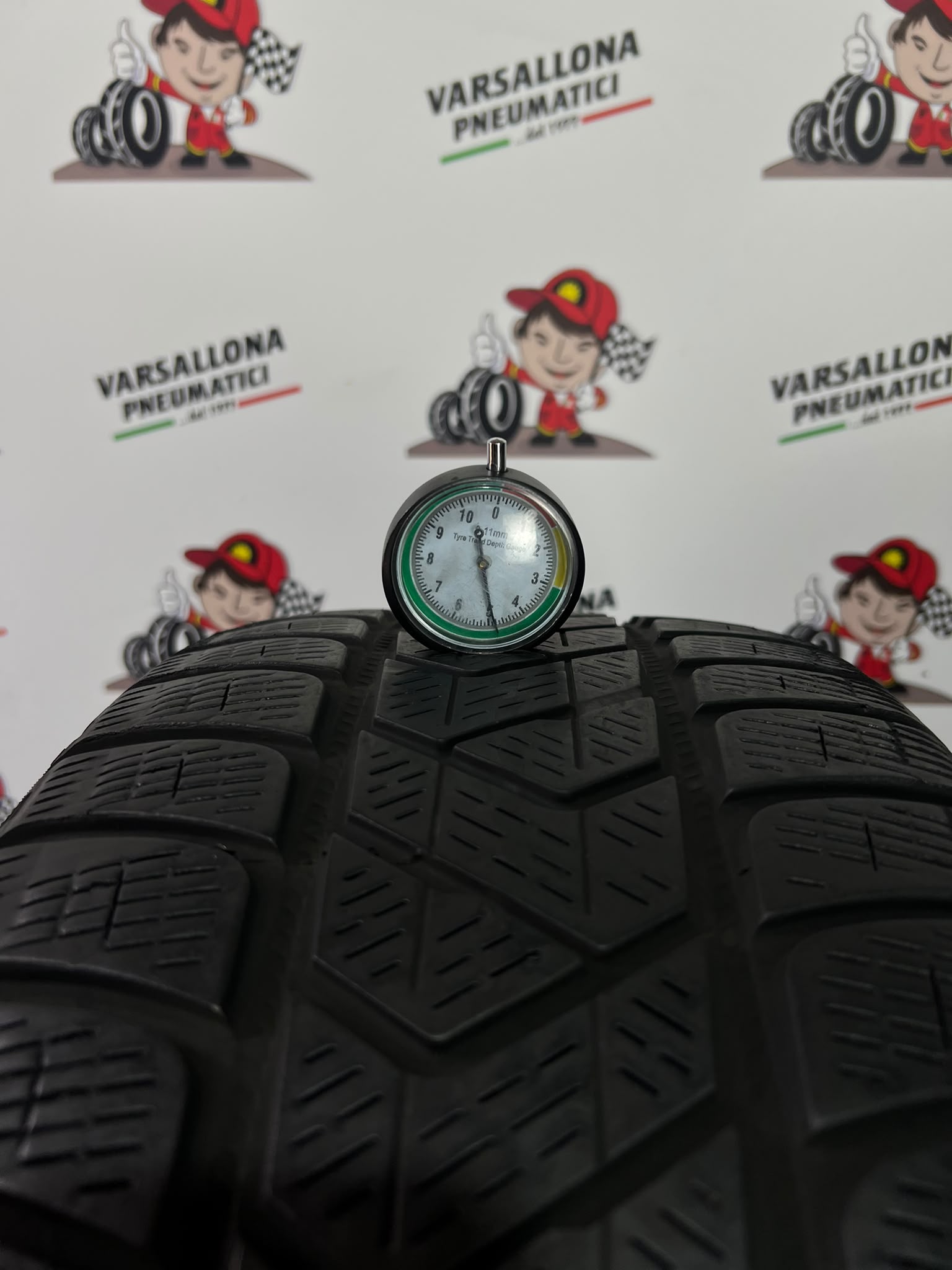 N.2 Pneumatici - 235/50R19 103H XL PIRELLI - Scorpion Winter - immagine 3