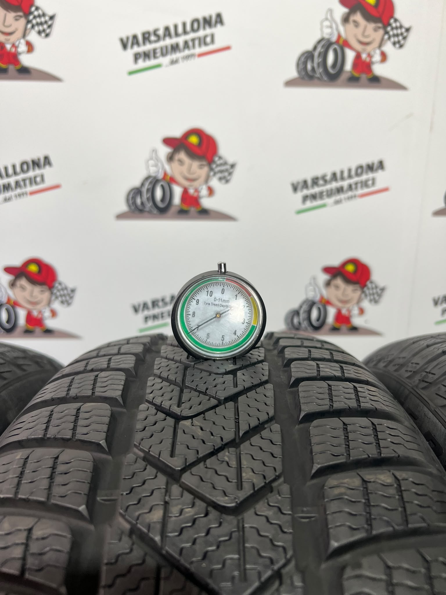 N.4 Pneumatici - 225/45R19 96V XL PIRELLI - Sottozero 3 Winter RFT - immagine 3