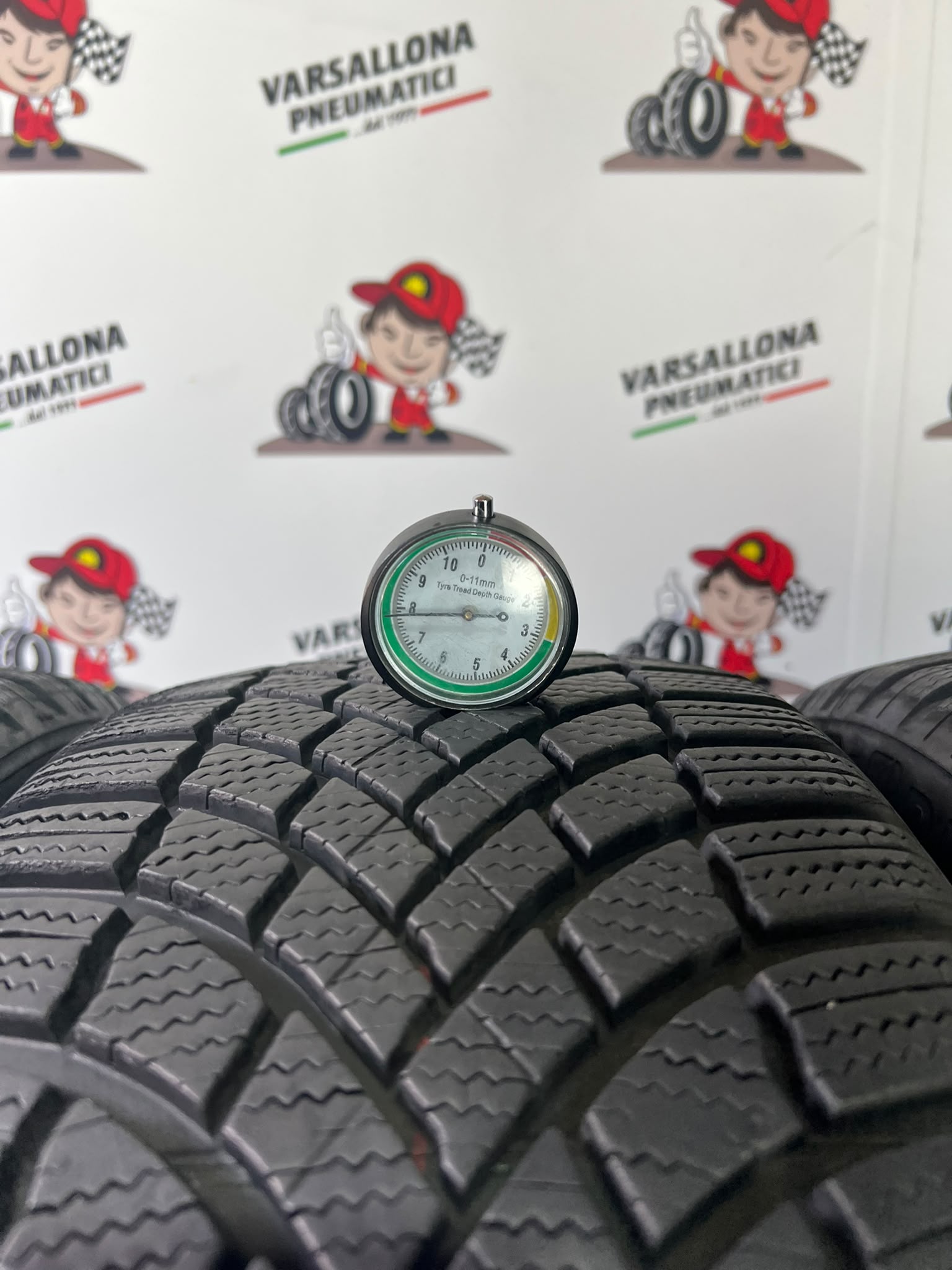 N.4 Pneumatici - 225/45R19 96V XL BRIDGESTONE - Blizzak LM005 - immagine 3