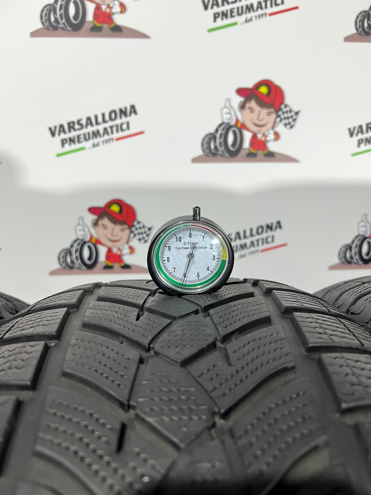 N.4 Pneumatici - 245/50R19 105V XL GOODYEAR - Ultra Grip Perfermance Gen1 - immagine 3