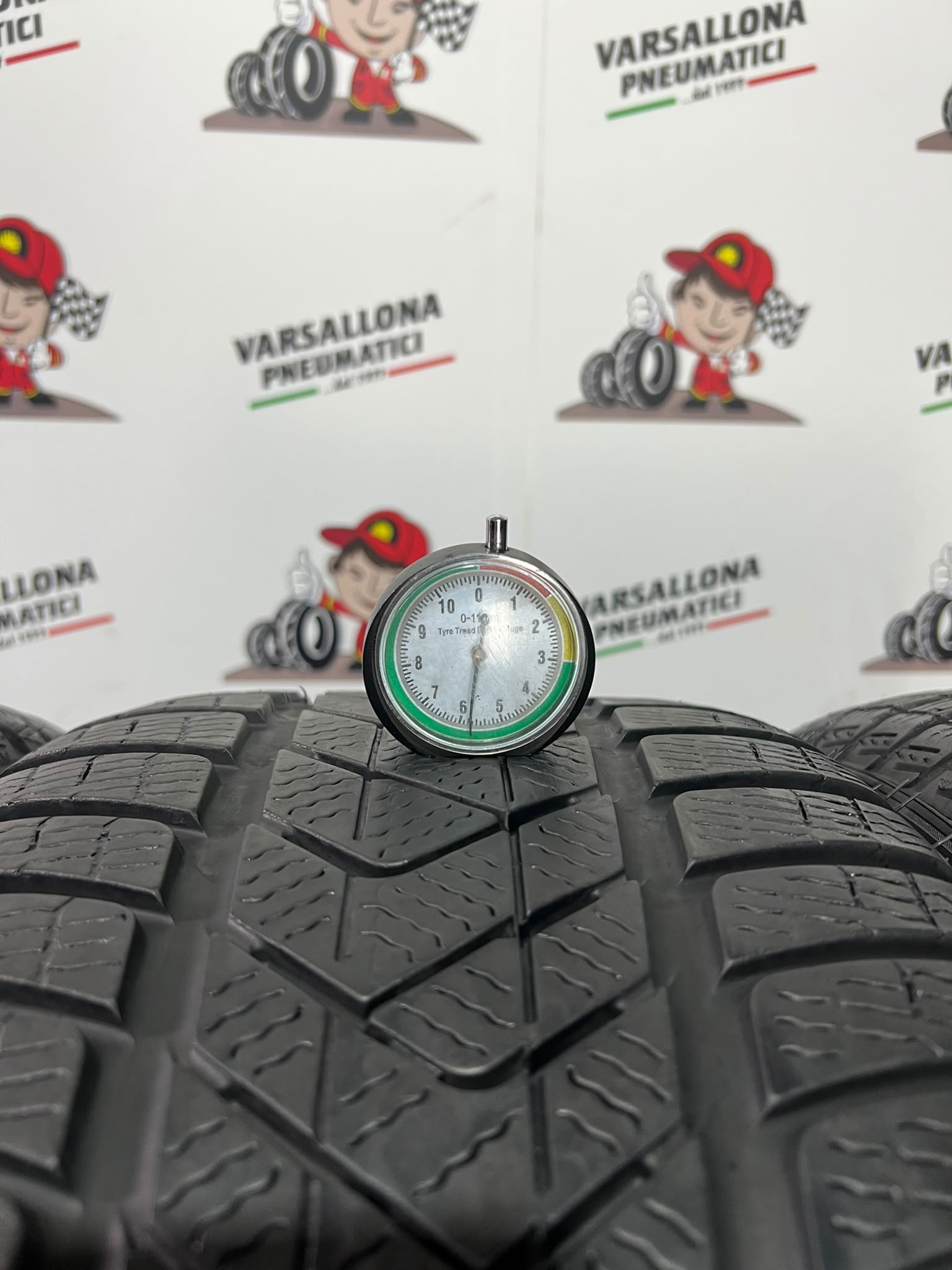 N4 Pneumatici - 225/40R19 93H + 255/35R19 96H XL PIRELLI - Sottozero 3 RFT - immagine 4