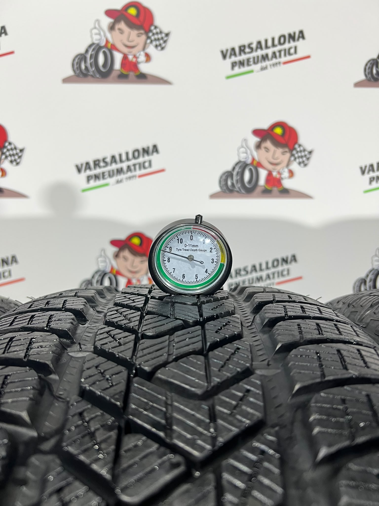 N.4 Pneumatici - 255/45R20 105V XL PIRELLI - Scorpion Winter ALP - immagine 3